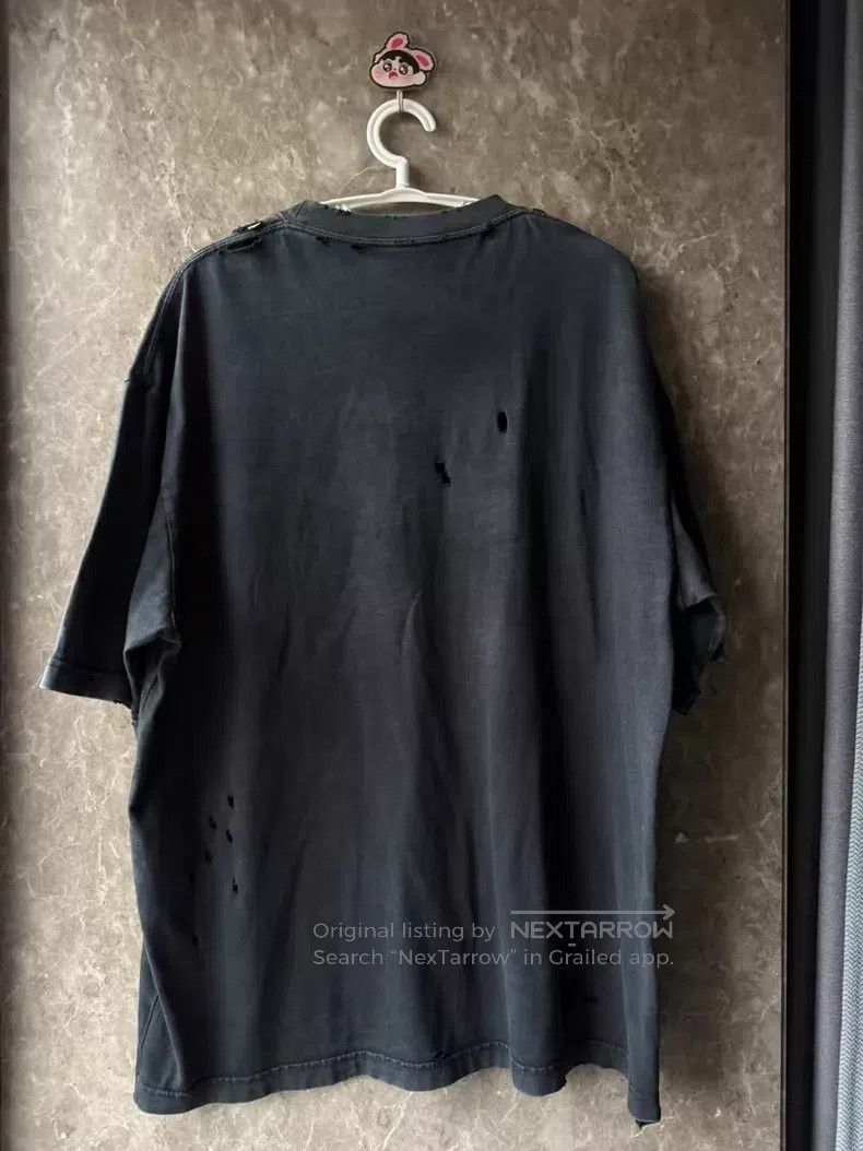 Balenciaga Balenciaga Double B Cracked Washed Short Sleeve Size US L / EU 52-54 / 3 - 2 Thumbnail