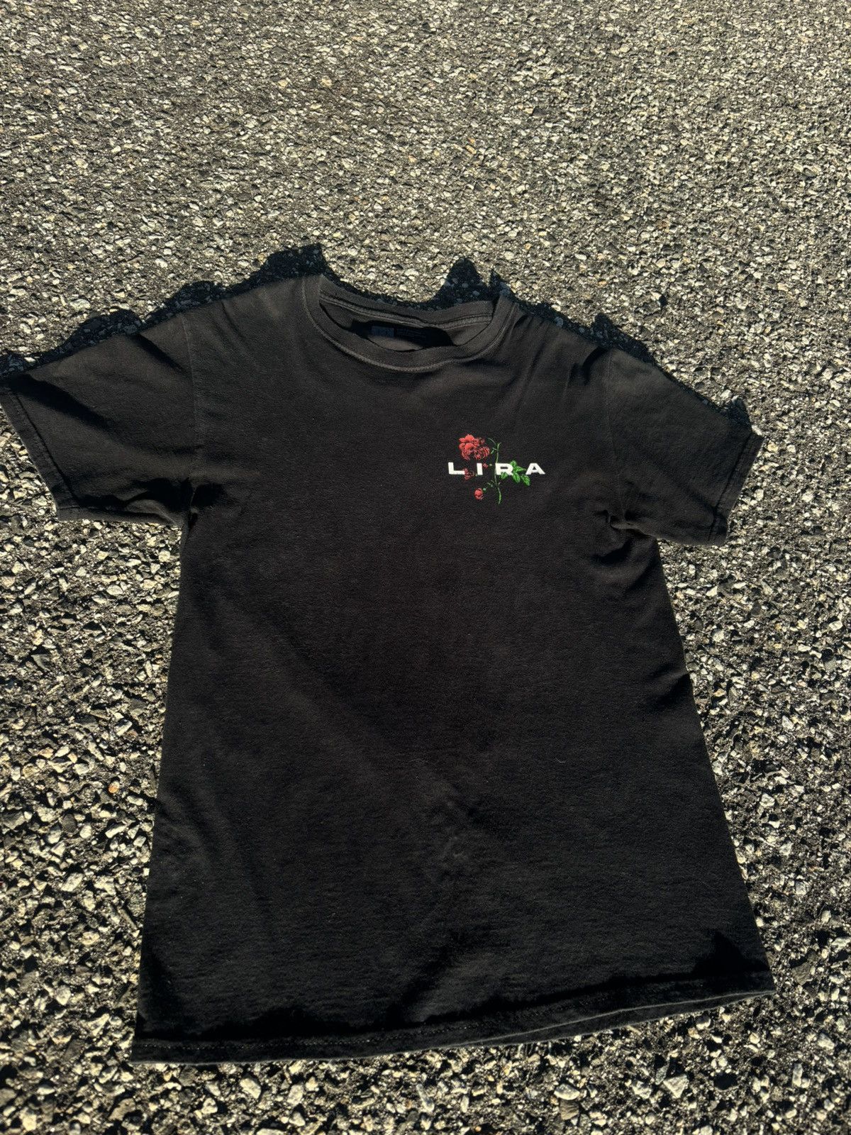 Other LIRA rose graphic tee Size US S / EU 44-46 / 1 - 2 Thumbnail