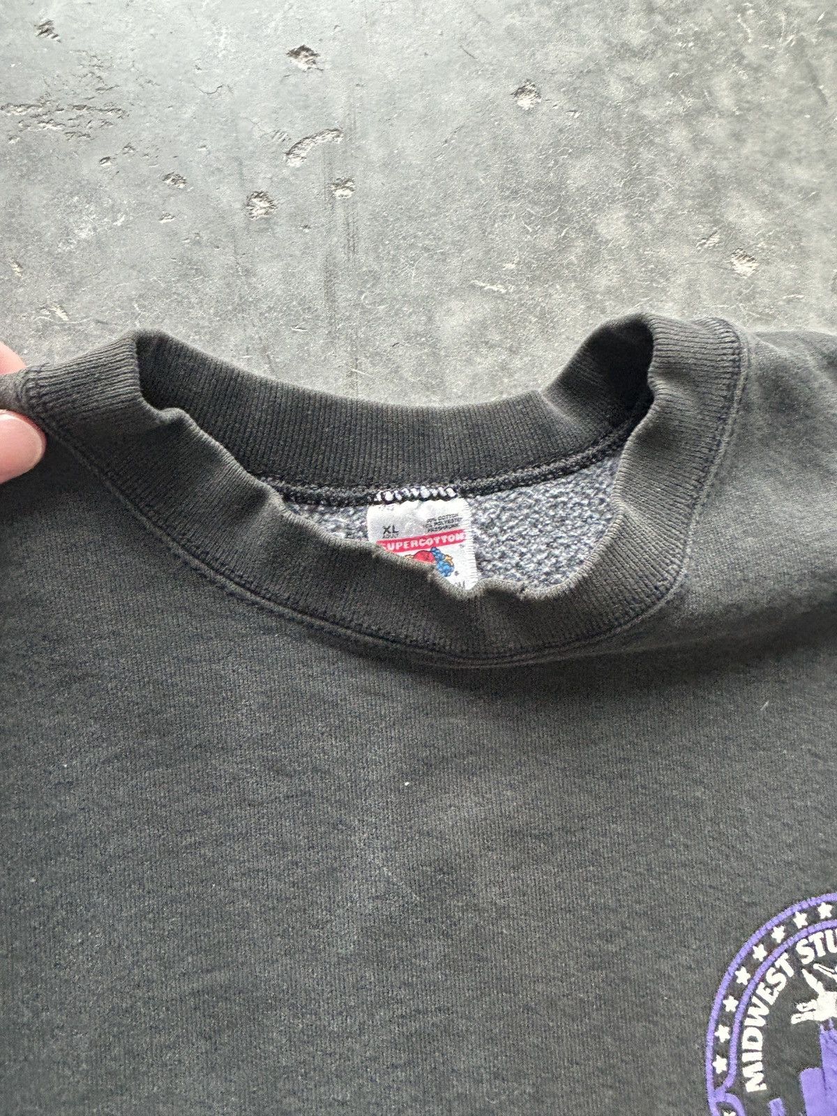 Fruit Of The Loom Vintage 90s Midwest Stunts Association Chicago Sweatshirt Size US XL / EU 56 / 4 - 4 Thumbnail