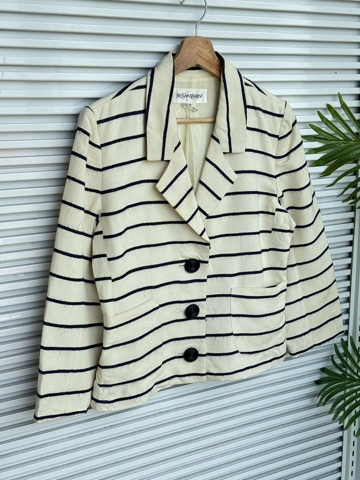 Yves Saint Laurent Yves Saint Laurent YSL Striped Blazer Size M / US 6-8 / IT 42-44 - 2 Thumbnail