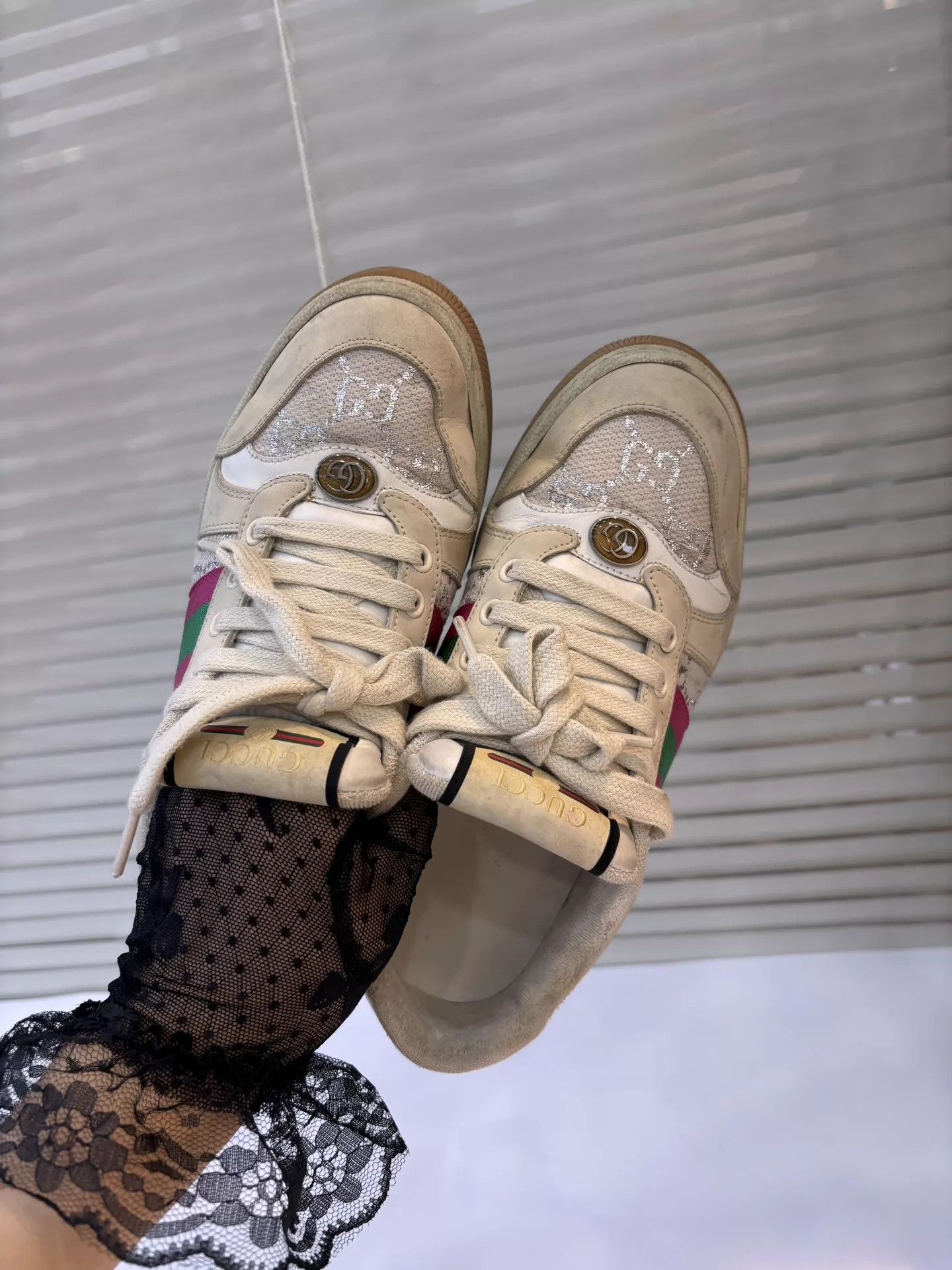 Gucci Gucci White 9/10 Women's 36 Sneakers Size US 5.5 / IT 35.5 - 5 Thumbnail