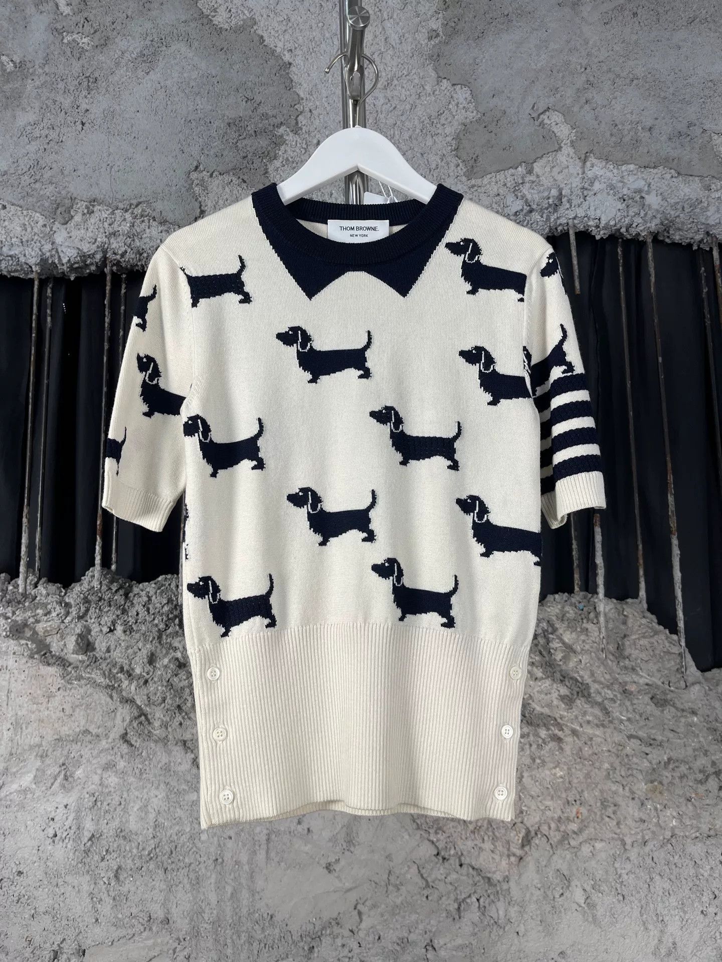 Thom Browne Thom Browne Dachshund Knit Short Sleeve Sweater Size 36 Size XS / US 0-2 / IT 36-38 - 1 Thumbnail