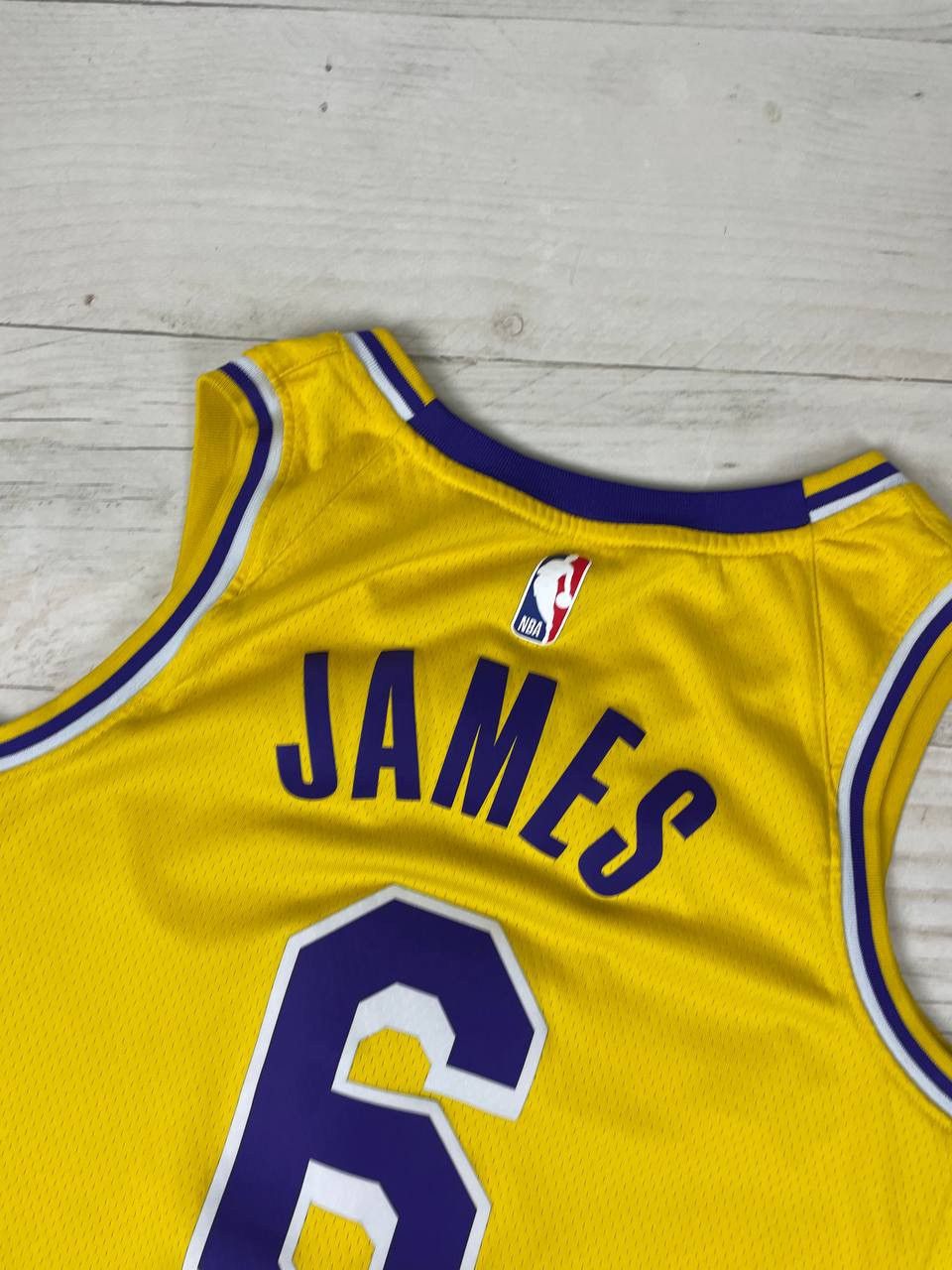 NBA Vintage Nike Lakers LeBron James #6 NBA Basketball Jersey Size US M / EU 48-50 / 2 - 13 Thumbnail