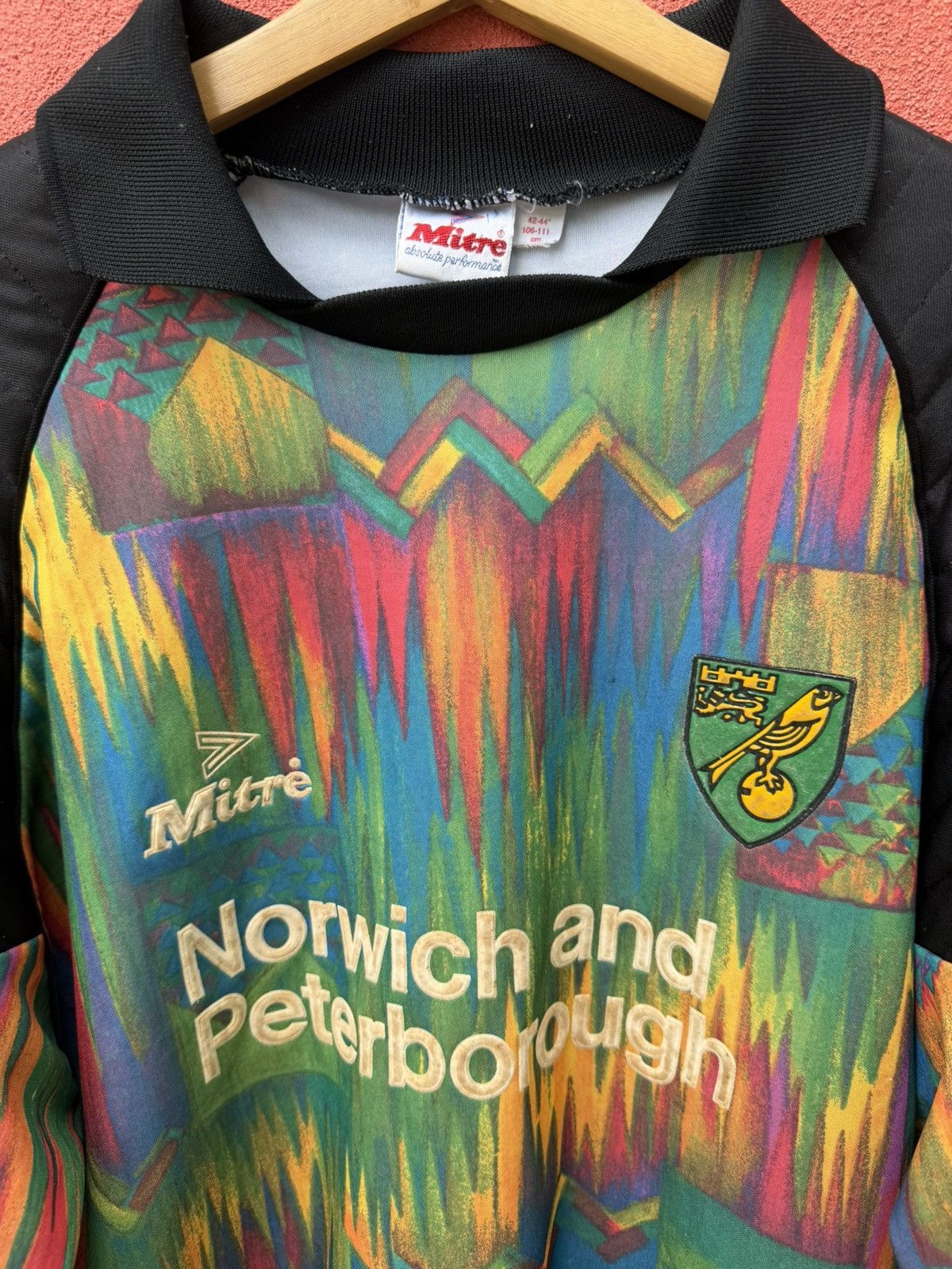 Other Vintage Goalkeeper Norwich City FC Size US XL / EU 56 / 4 - 4 Thumbnail