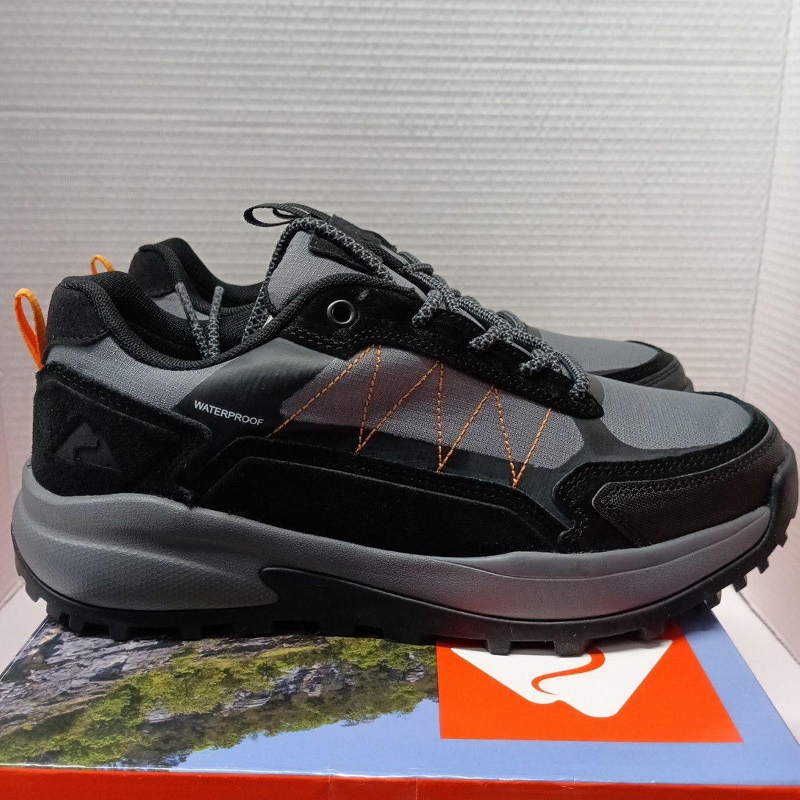 Other Ozark Trail Men's Hiking Shoes Size 9 Low Hiker Black Rugged Size US 9 / EU 42 - 1 Thumbnail