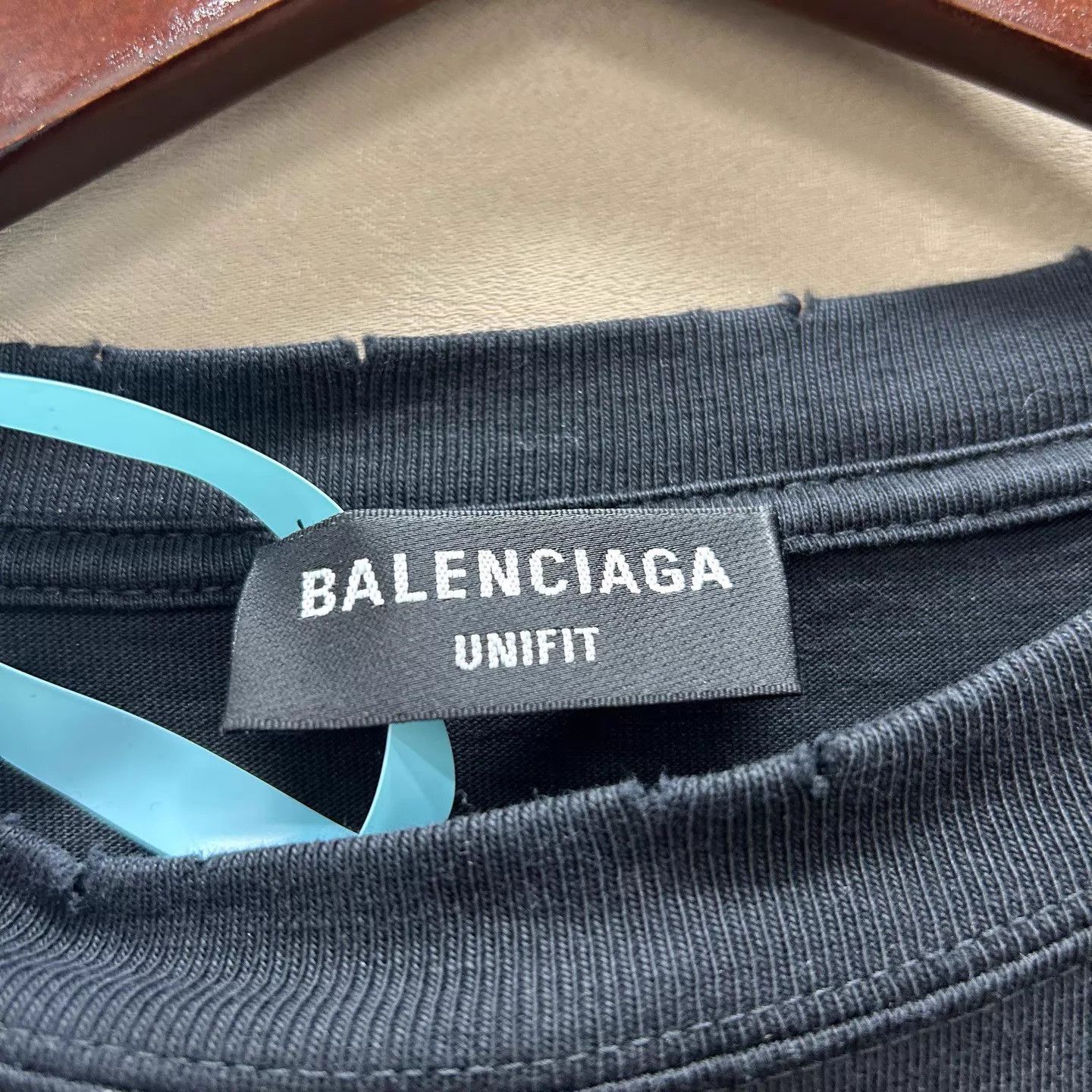 Balenciaga Balenciaga 9/10 Black Free Logo SS Tee XS Size XS / US 0-2 / IT 36-38 - 3 Thumbnail