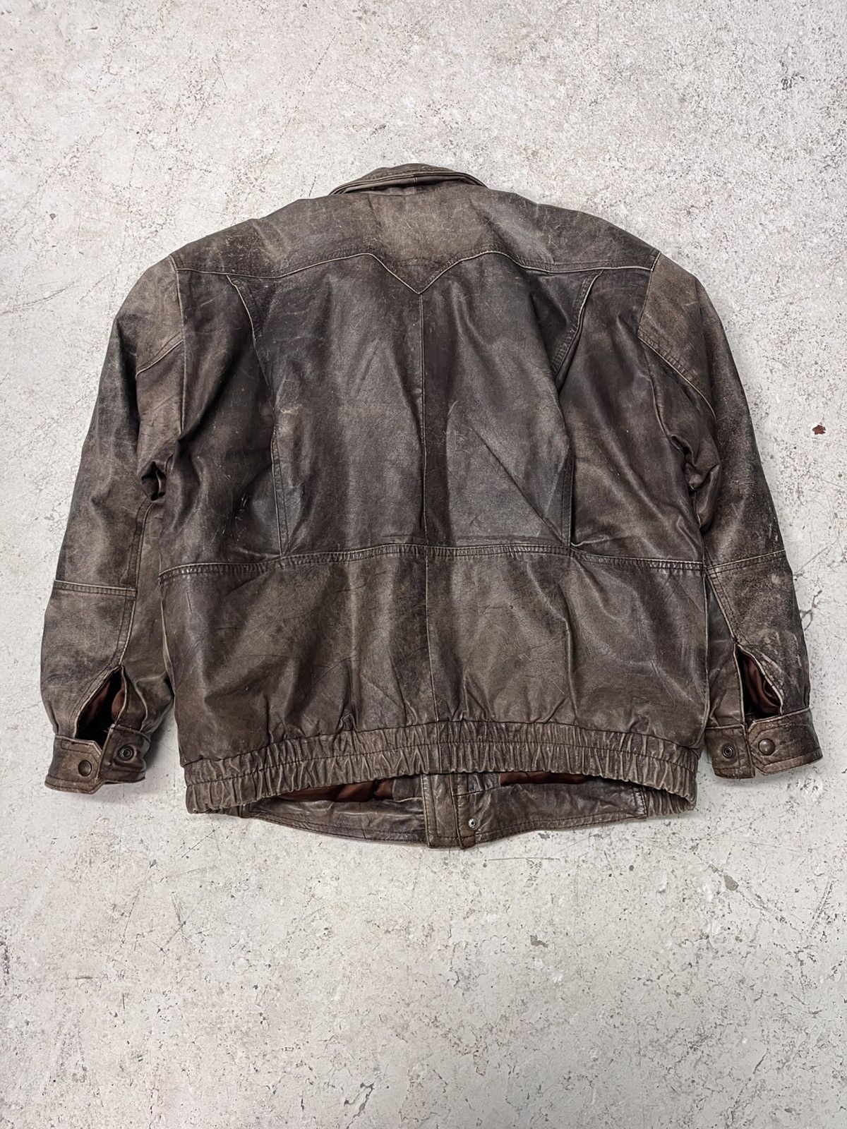 Vintage Vintage brown bomber leather jacket Size US L / EU 52-54 / 3 - 4 Thumbnail