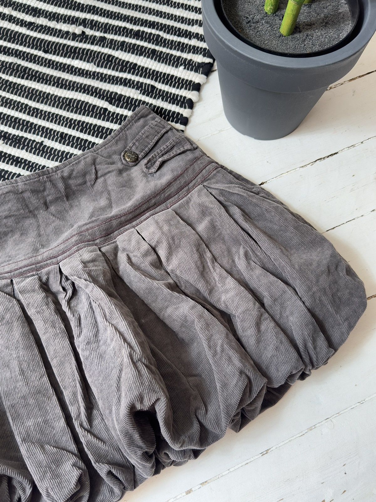 Other VINTAGE BALLOON STYLE 2000s MINI SKIRT Size 28" / US 6 / IT 42 - 4 Thumbnail