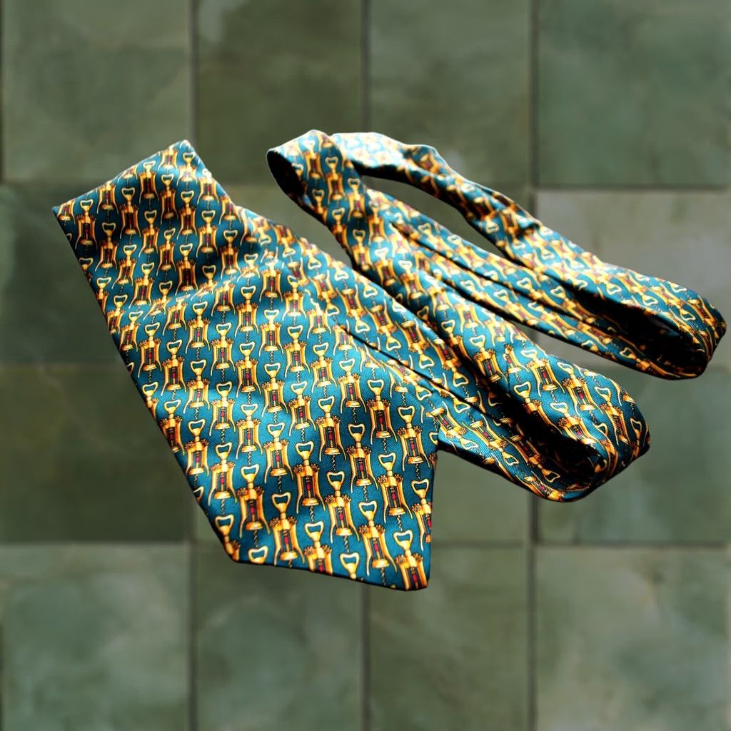 Vintage BEAUFORT Green Wine 100% Silk TIE MENS Silk Tie Geometric Made in Italy RARE Size ONE SIZE - 1 Thumbnail