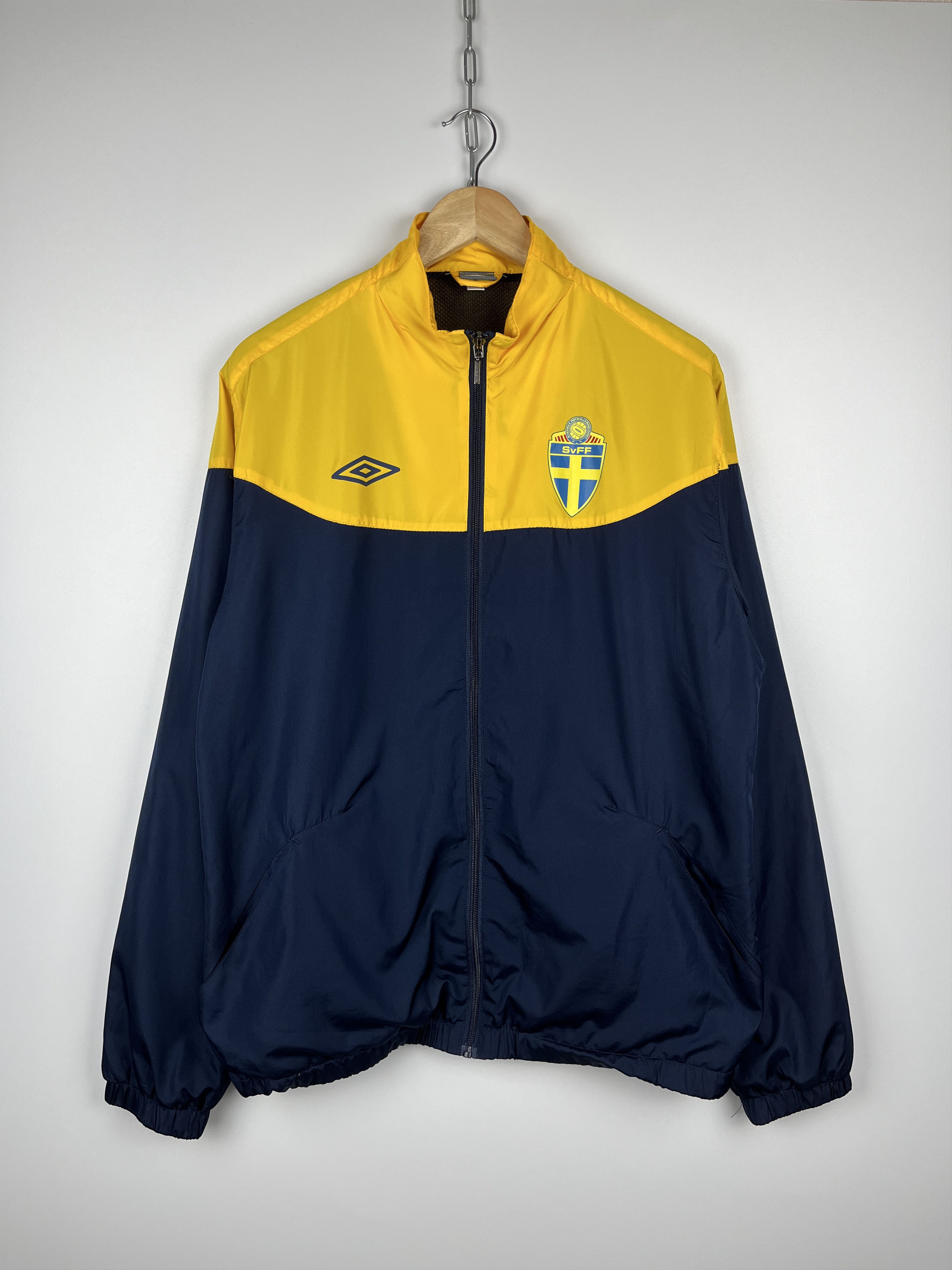 Umbro Umbro Sweden SvFF 2011 - 2012 Soccer Training Track Jacket Size US L / EU 52-54 / 3 - 2 Thumbnail