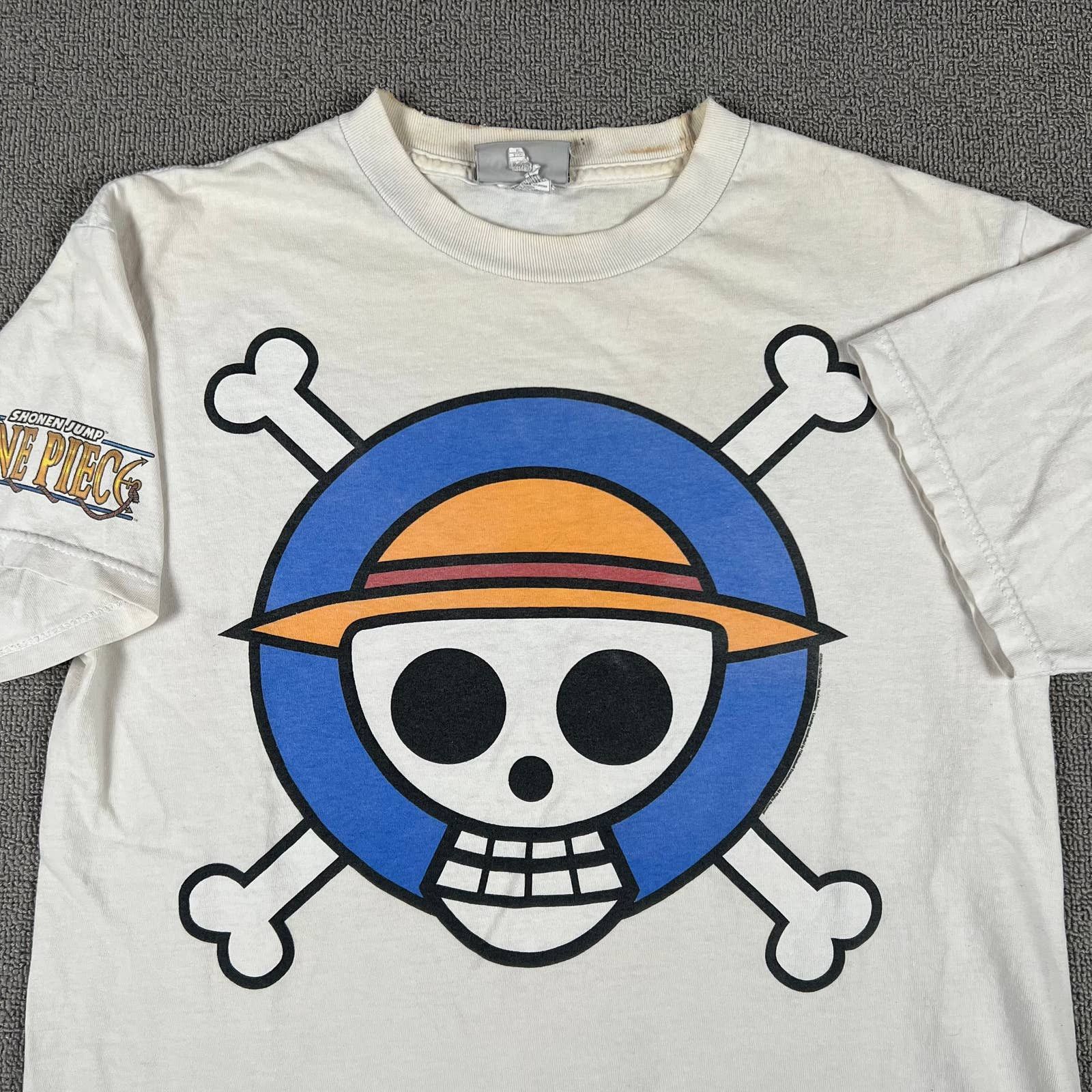 Image of Vintage One Piece Y2K Anime Graphic Sleeve T Shirt in White, Men's (Size Large)