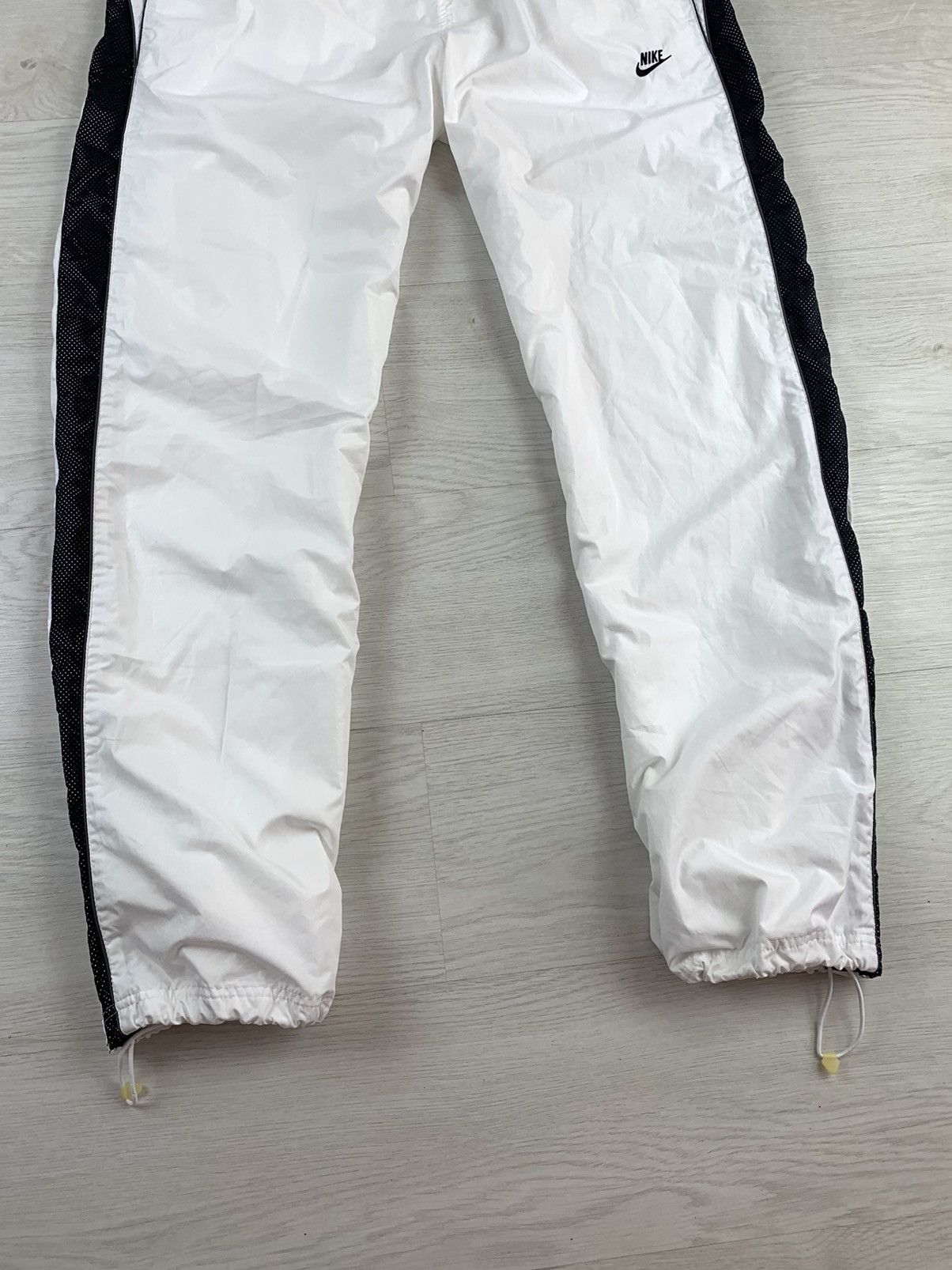Vintage RARE Vintage y2k Nike Drill Nylon Track Pants White Size XXL Size US 38 / EU 54 - 2 Thumbnail