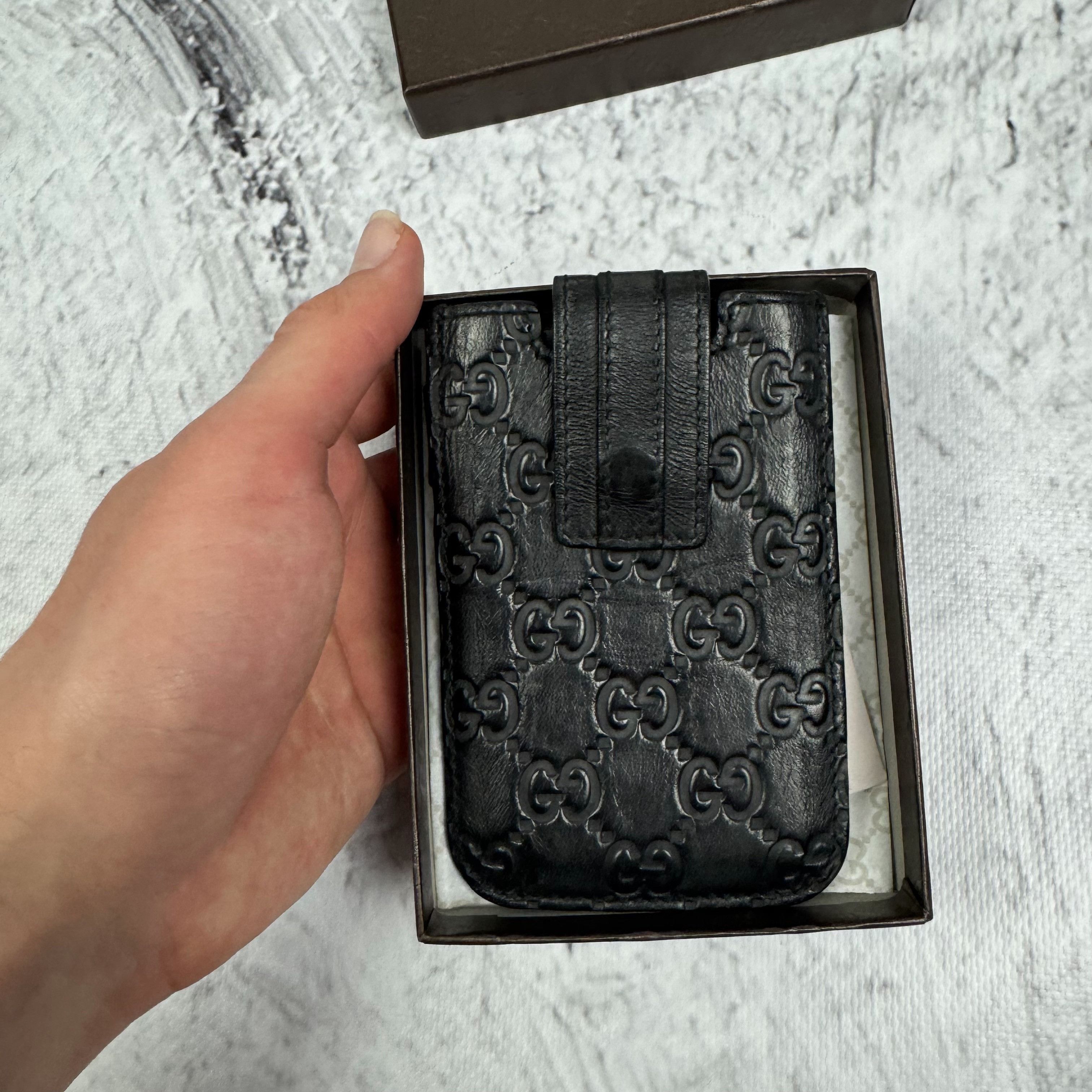 Gucci Gucci Core Black Leather Monogram Embossed Cell Phone Case Size ONE SIZE - 2 Thumbnail