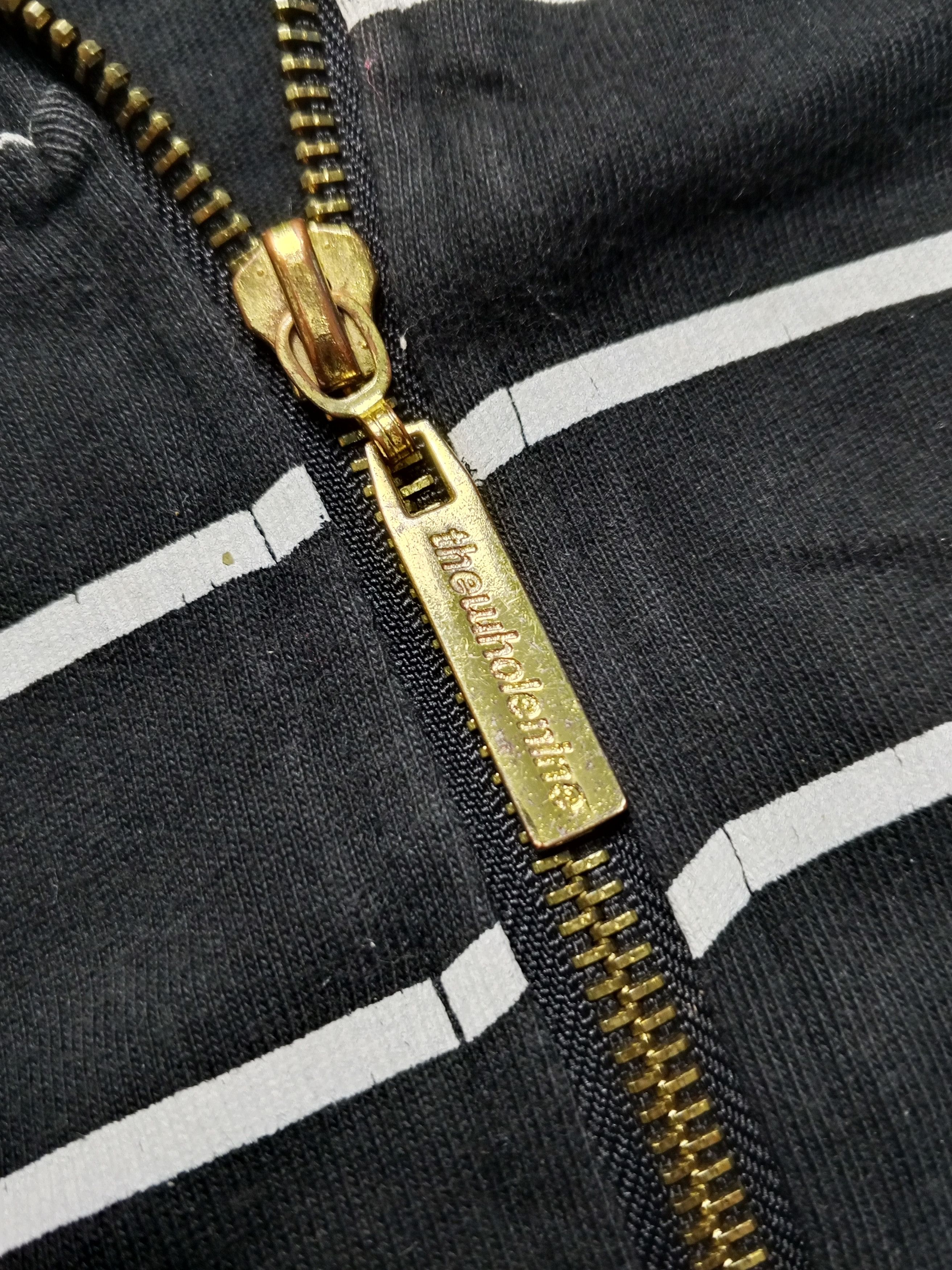 Japanese Brand Vintage Japan Brand Stripes Faux Fur Zip Hoodie Size US L / EU 52-54 / 3 - 5 Thumbnail