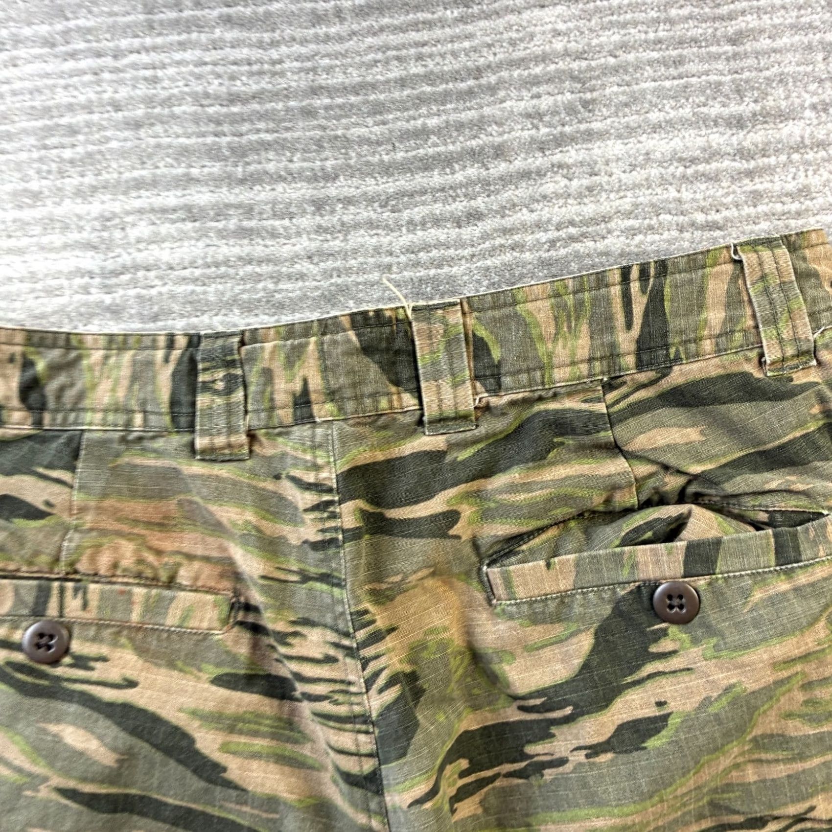 Gap VINTAGE Gap Shorts Mens 30 Cargo Military Paratrooper Tiger Stripe Green Size US 30 / EU 46 - 5 Thumbnail