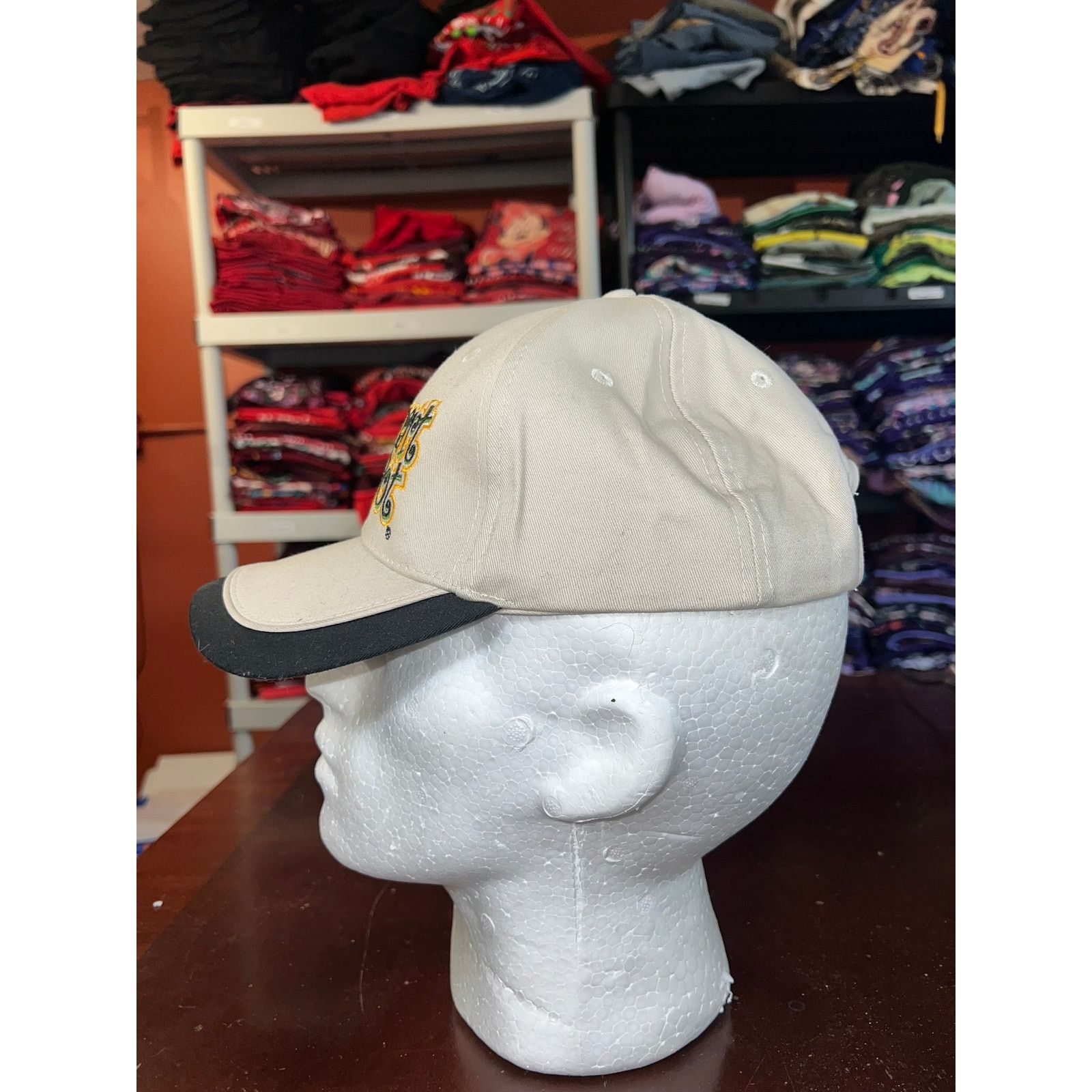 Vintage Smart Pot Hat Fabric Planters White Cap Graphic Headwear OS Size ONE SIZE - 3 Thumbnail