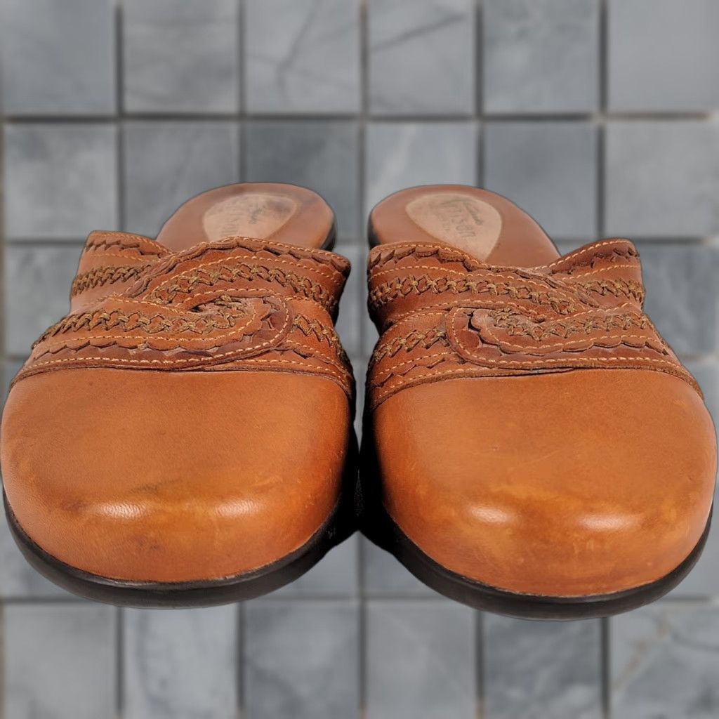 Clarks Clarks Artisan Leather Slip On Womens Brown Size 9 Leather Comfort Mule Size US 9 / IT 39 - 1 Thumbnail