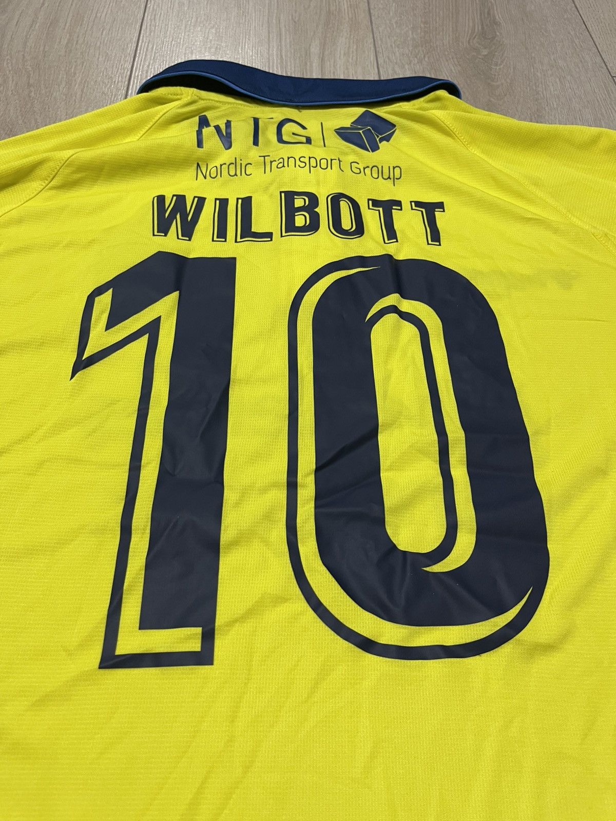 Hummel BRONDBY IF DENMARK 2019/2020 HOME FOOTBALL Sz XXL WILBOTT#10 Size US XXL / EU 58 / 5 - 9 Thumbnail