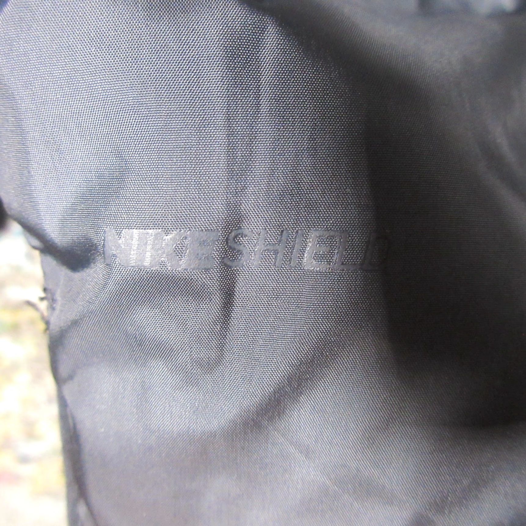 Nike Nike Shield Windbreaker Jacket Mens S Black Lightweight Full Zip Mock Running Size US S / EU 44-46 / 1 - 6 Thumbnail