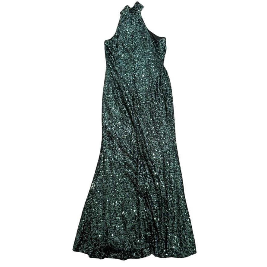 Badgley Mischka Halter Neck Sequin Gown in Green, Size US 12