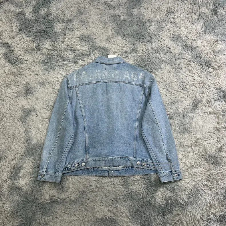 Balenciaga Balenciaga Crystal Jeans Jacket, Size 36 Size XS / US 0-2 / IT 36-38 - 4 Thumbnail