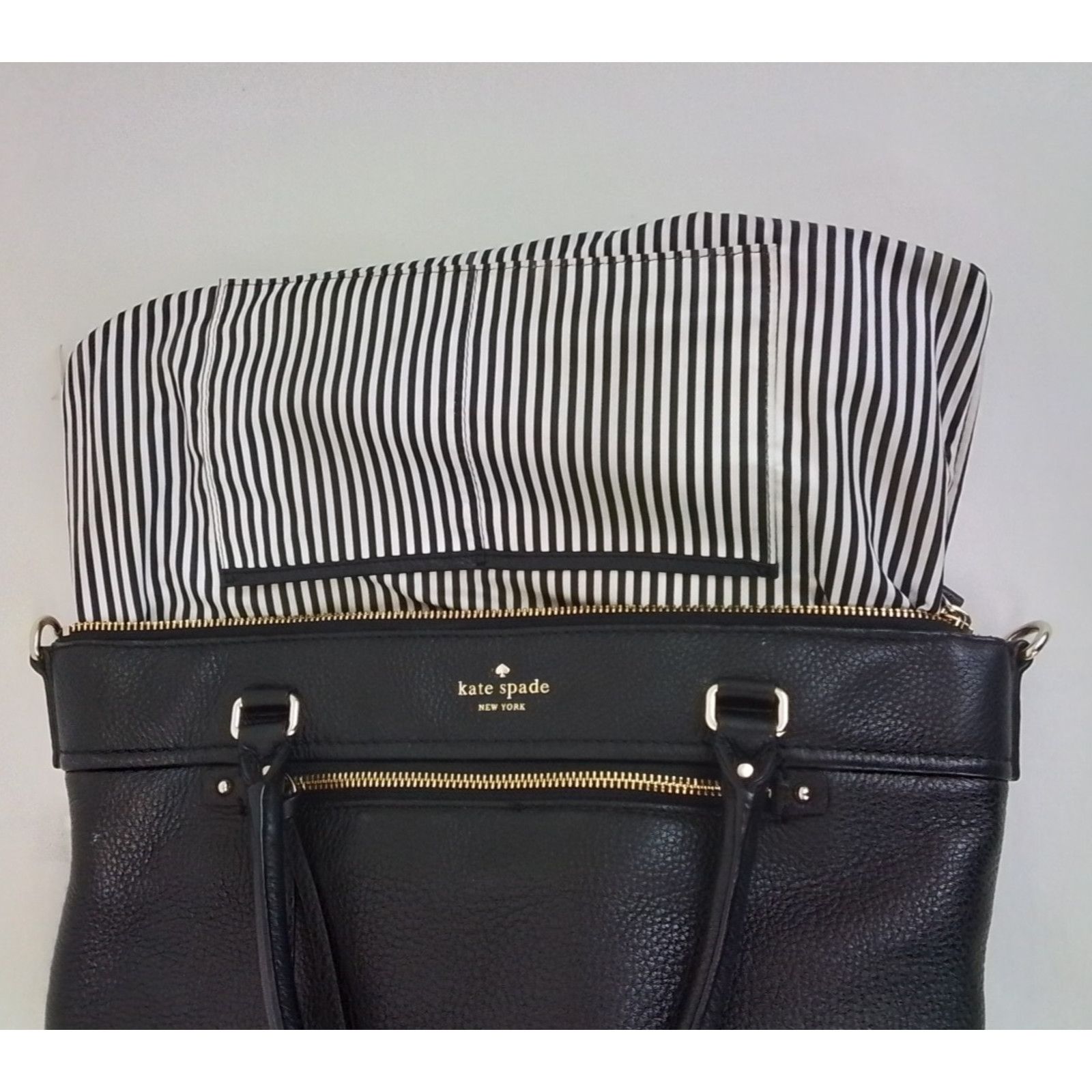 Kate Spade Kate Spade Leather Handbag Purse Black Gold Top Handle Size ONE SIZE - 13 Thumbnail