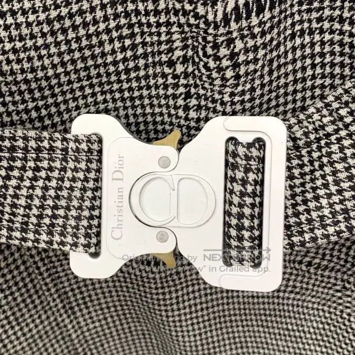 Dior gray houndstooth wool trench coat with belt. Size US L / EU 52-54 / 3 - 6 Thumbnail