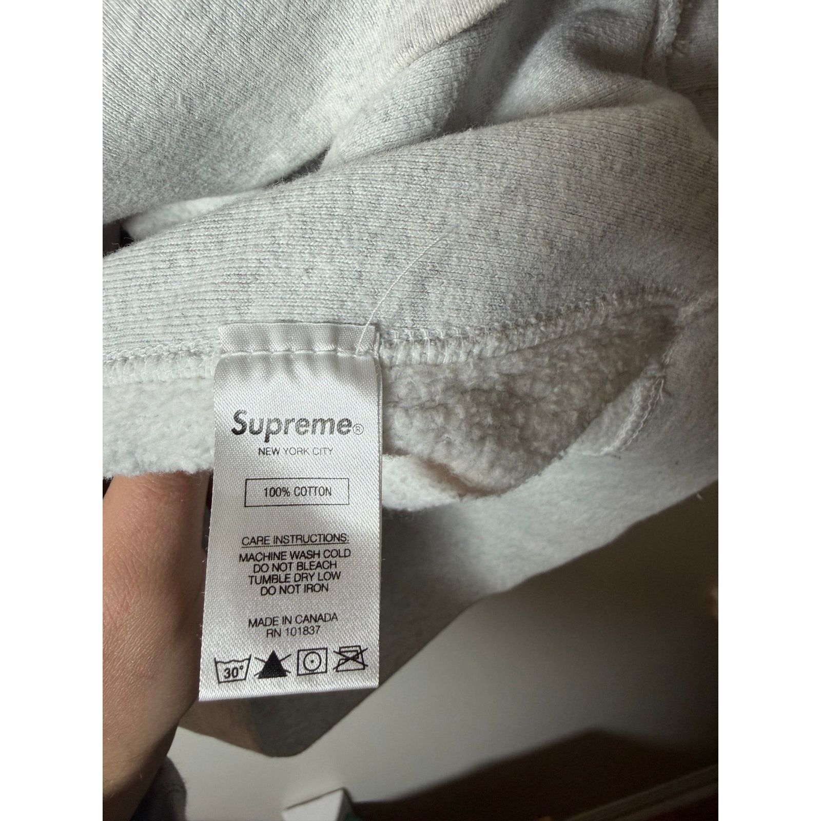 Supreme Supreme Hearts Arc Hooded Sweatshirt 'Ash Grey' Size US M / EU 48-50 / 2 - 6 Thumbnail