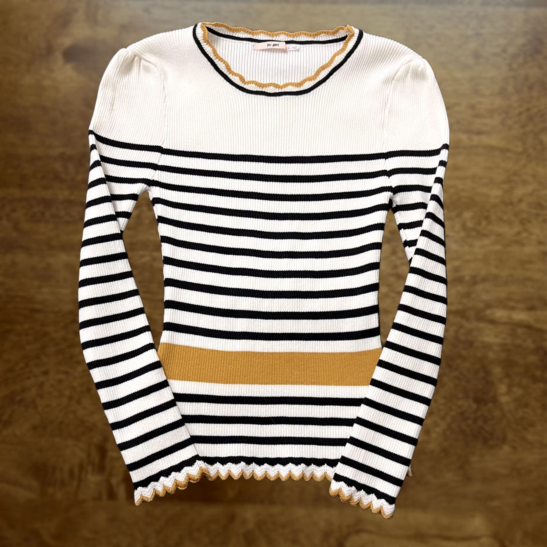 Vintage Mi Ami Sweater Womens Large White Black Stripe Ruffle Hem Puff Sleeve Crewneck Size L / US 10 / IT 46 - 1 Thumbnail