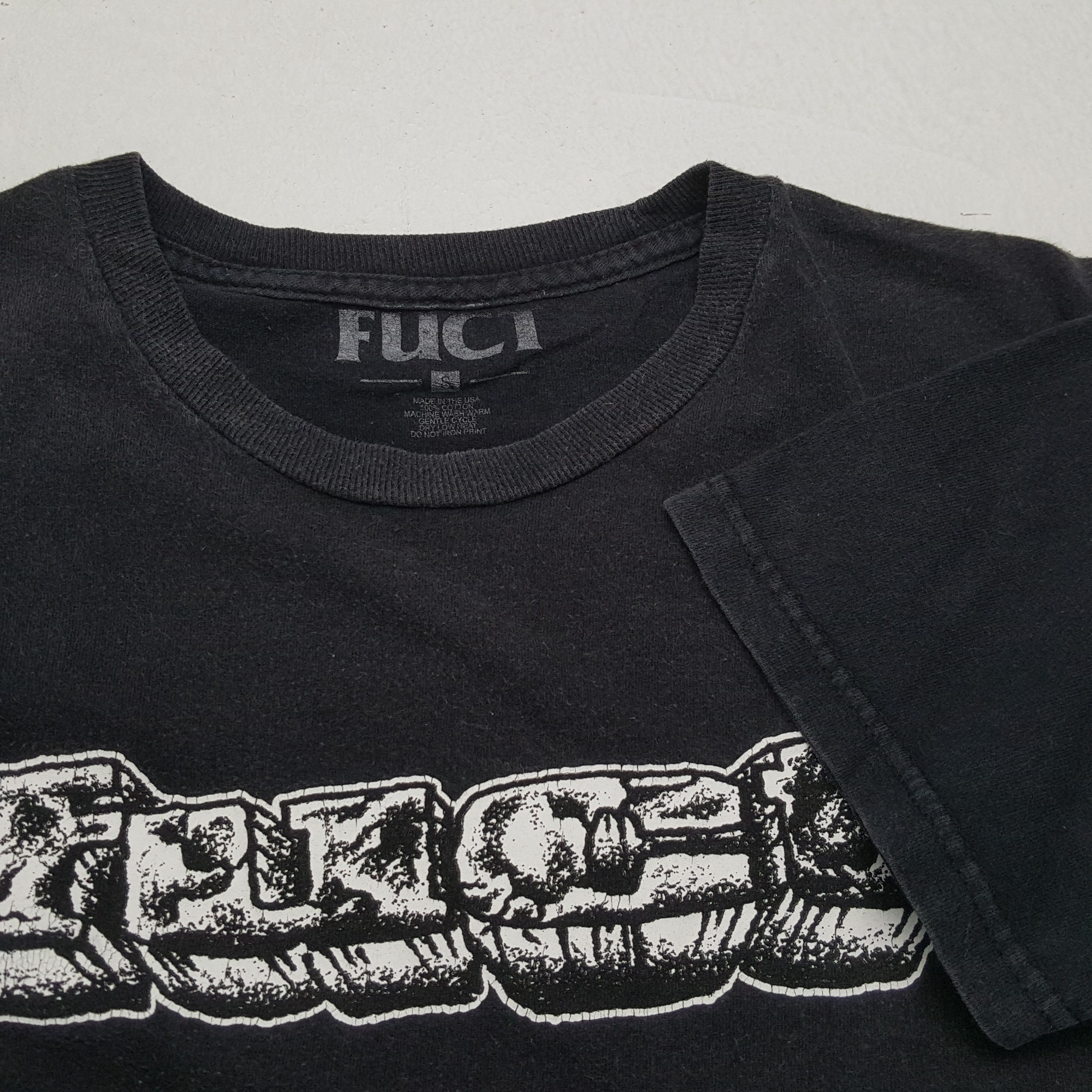 FUCT × Vintage FUCT Spellout Design Skateboard Streetwear Tshirt Size US S / EU 44-46 / 1 - 5 Thumbnail