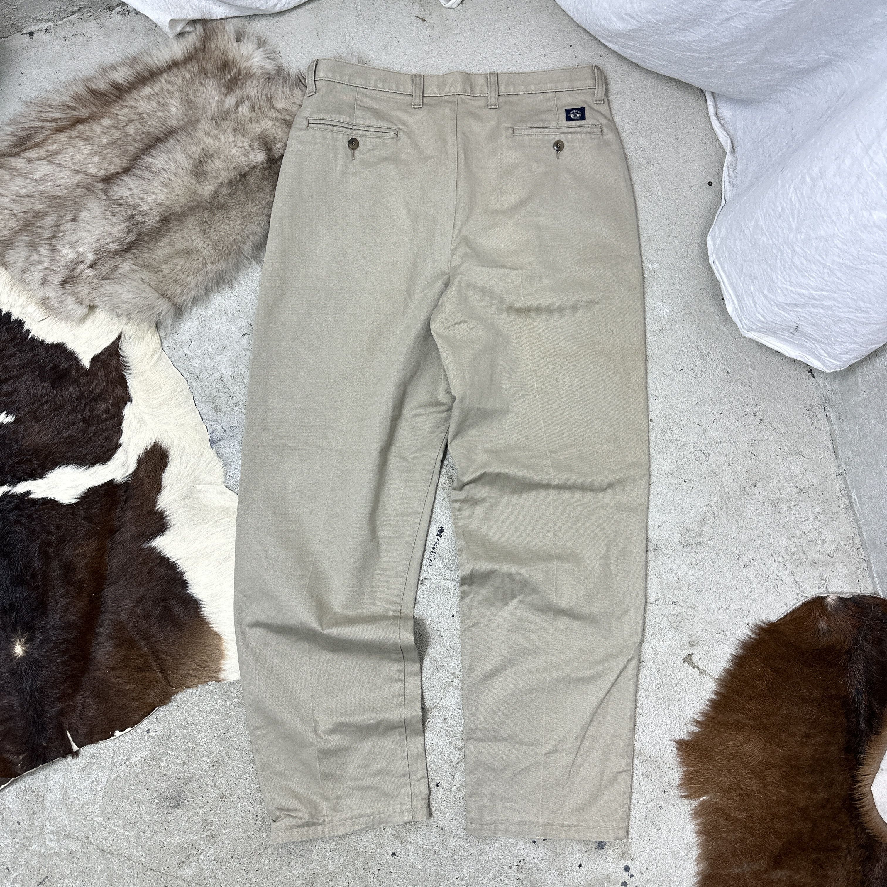 Dockers Vintage Wide Leg Straight Dockers Chino Trousers 00s Size US 34 / EU 50 - 1 Thumbnail