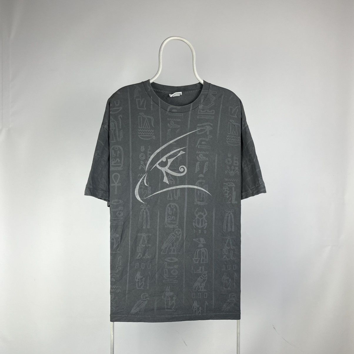 Disney Vintage Universal Studios The Mummy Hieroglyphics Shirt Size US XXL / EU 58 / 5 - 1 Thumbnail