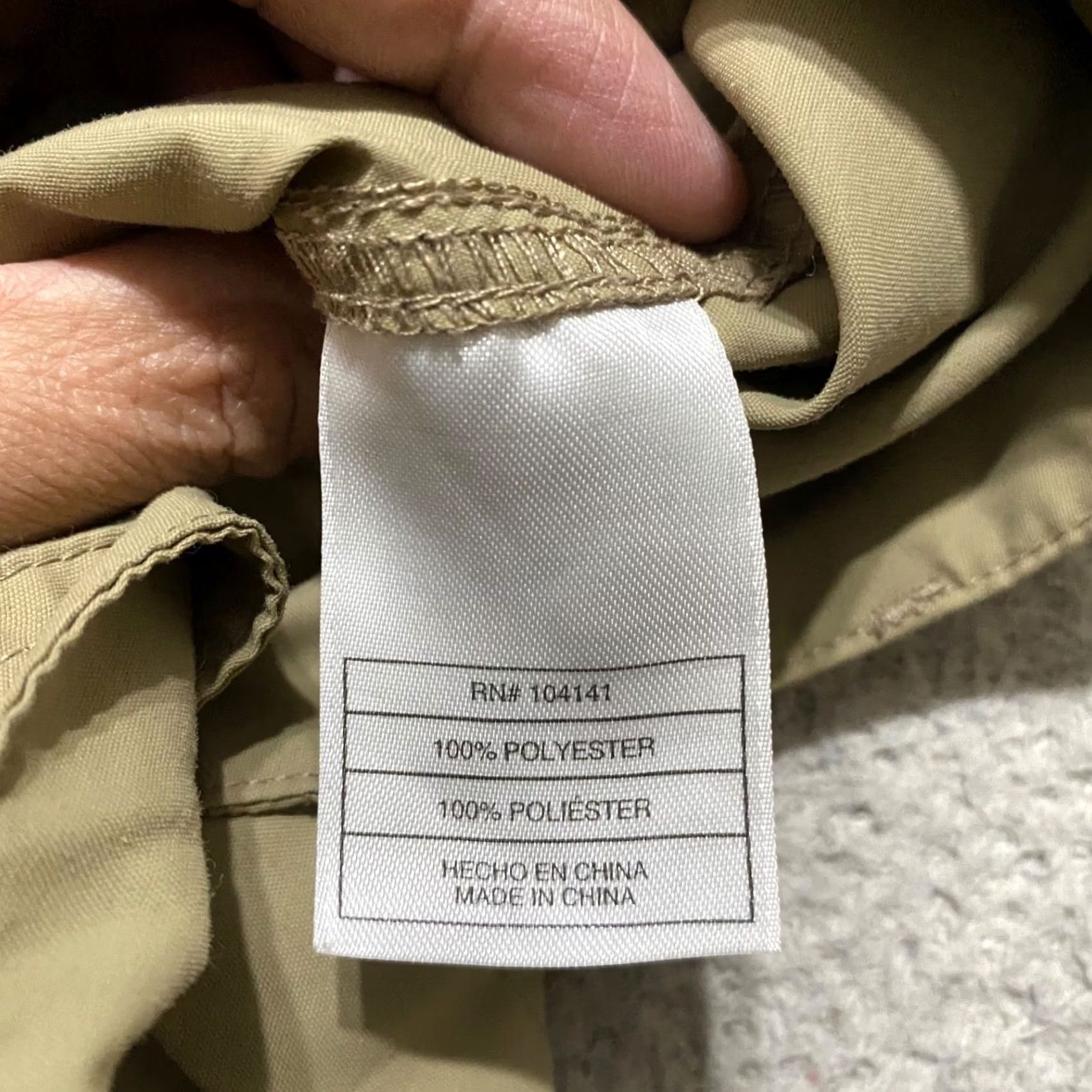 Nike ACG Nike ACG Shorts Beige Cargo Outdoor Hiking Womens 14 Adjustable Pockets- 4 in Inseam Casual Activewear Mens Womens Girls Size 36" / US 14 / IT 50 - 4 Thumbnail