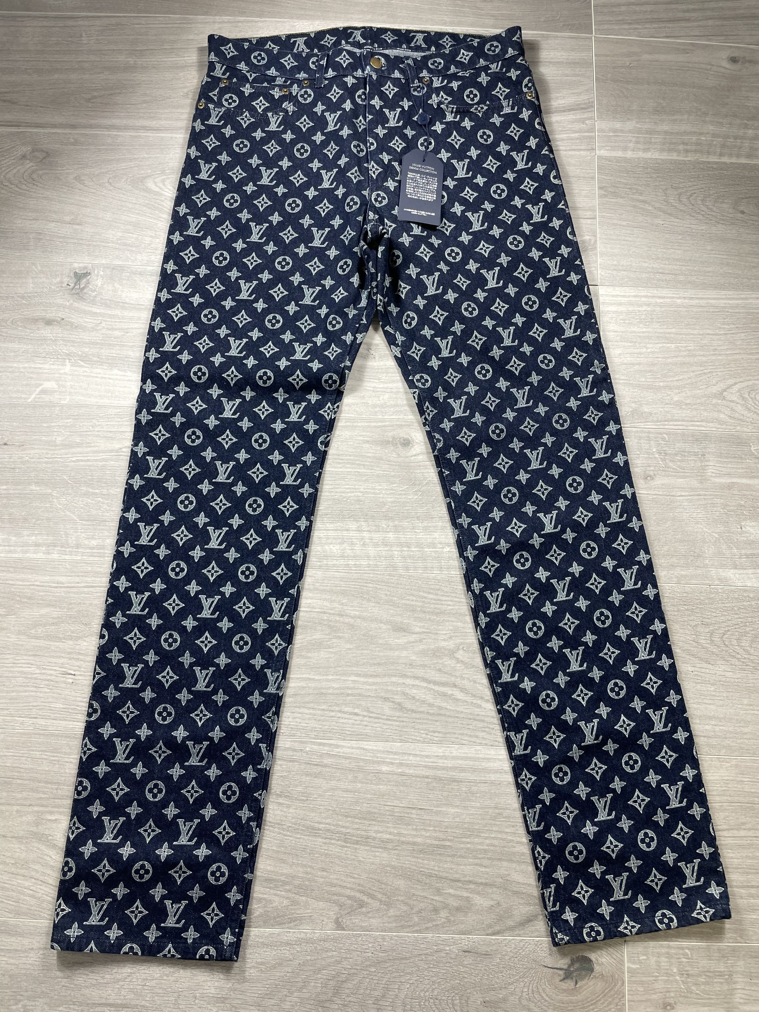 Kim Jones × Louis Vuitton LOUIS VUITTON BLUE INDIGO MONOGRAM DENIM JEANS KIM JONES Size US 34 / EU 50 - 1 Thumbnail