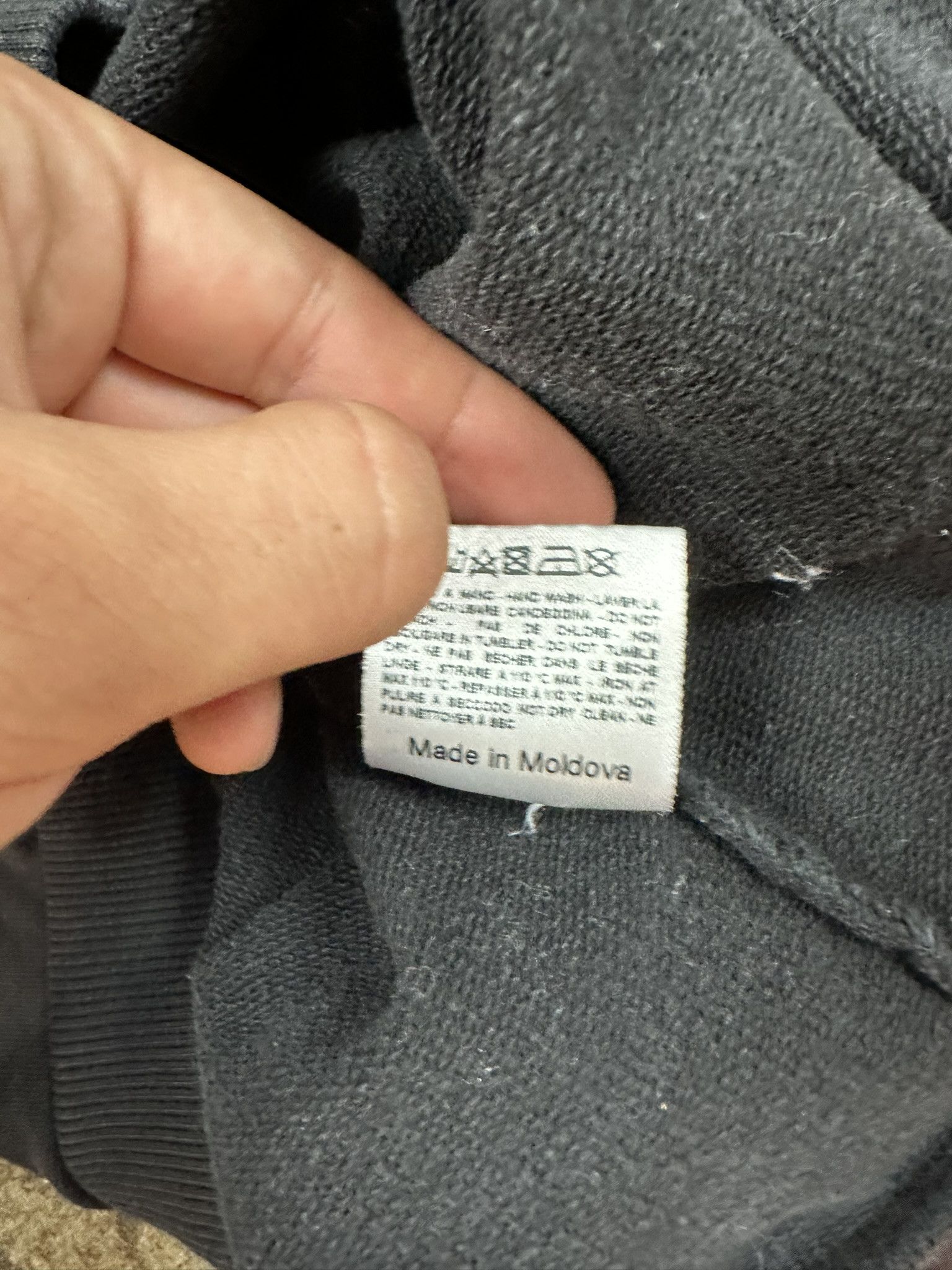 Pierre Balmain Pierre Balmain Logo Crewneck Size US M / EU 48-50 / 2 - 6 Thumbnail