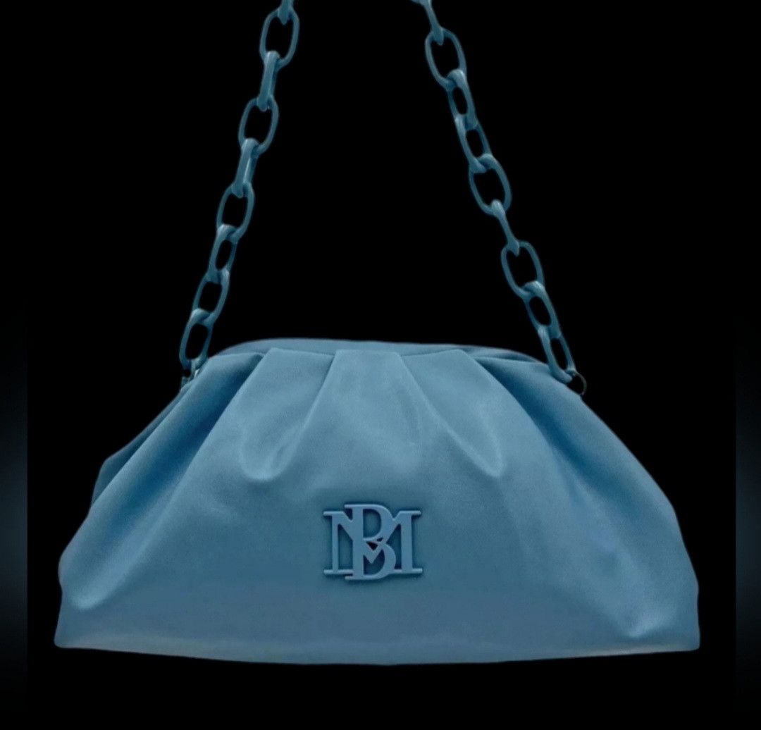 Badgley Mischka NWT Bagley Mishka Clutch w/Chain Strap Size ONE SIZE - 1 Thumbnail