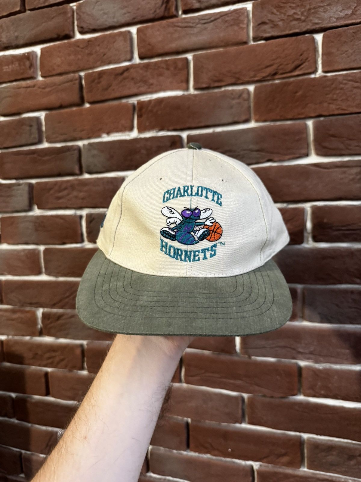 Vintage Vintage 90s Charlotte Hornets NBA Snapback Hat Cap Hype Size ONE SIZE - 2 Thumbnail