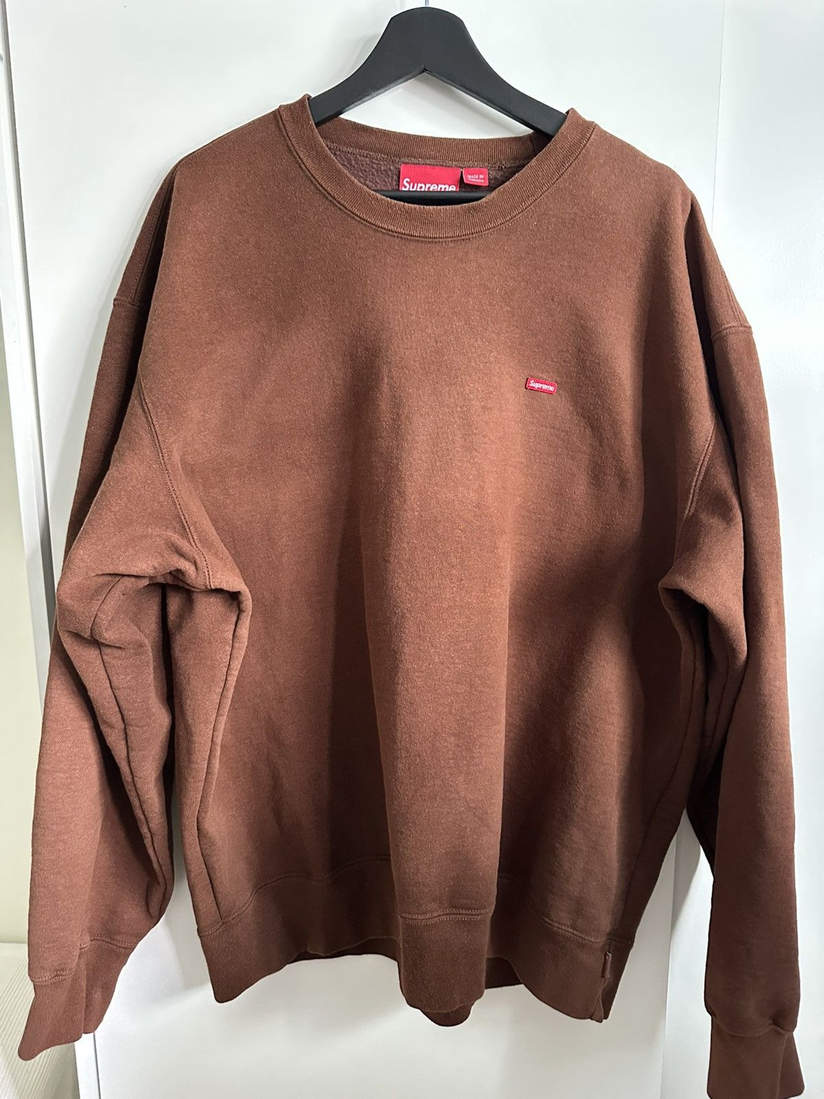 Supreme Supreme dark brown crewneck Size US XL / EU 56 / 4 - 1 Thumbnail
