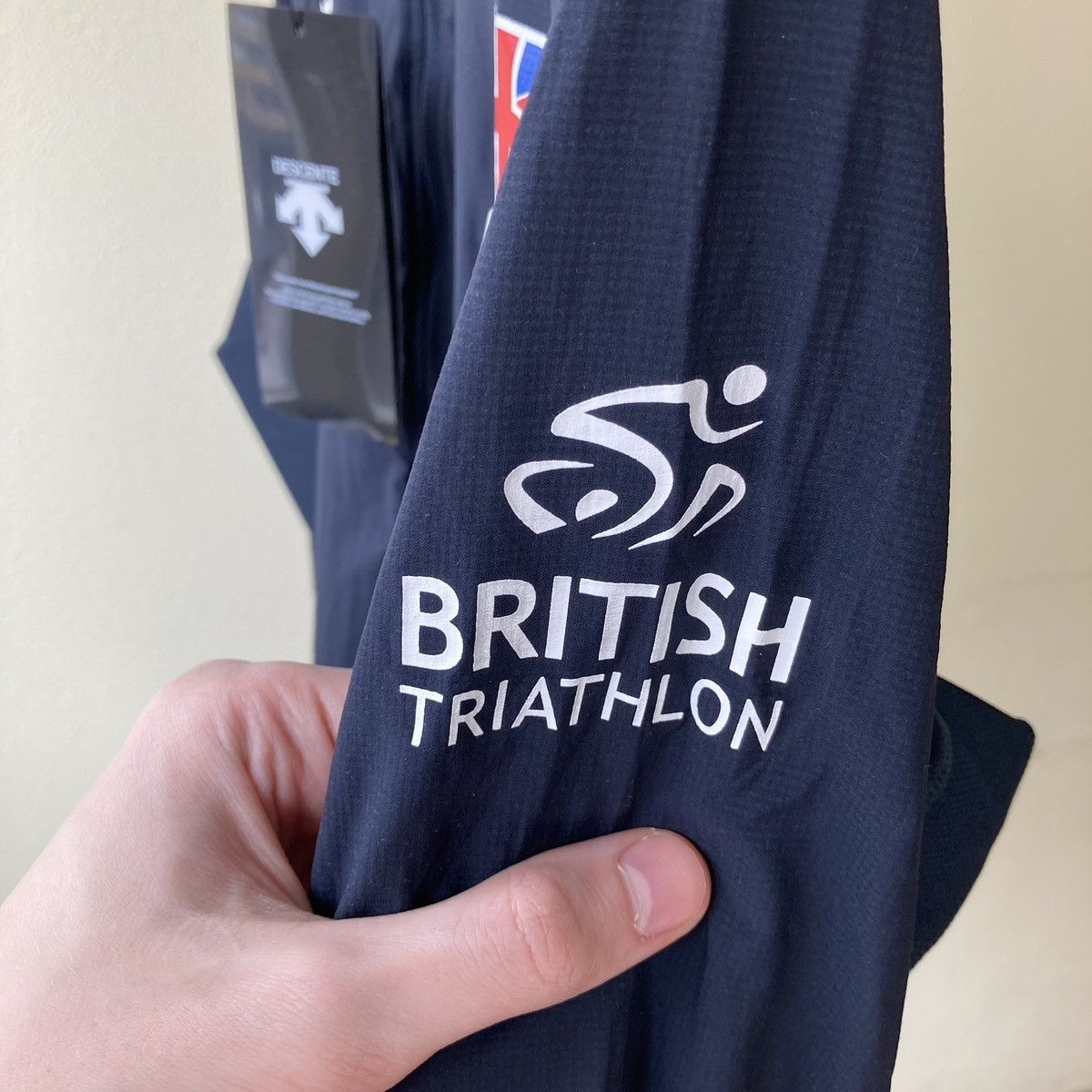 Descente Descente Bicycle Jersey NEW British Triathlon Size US XL / EU 56 / 4 - 5 Thumbnail