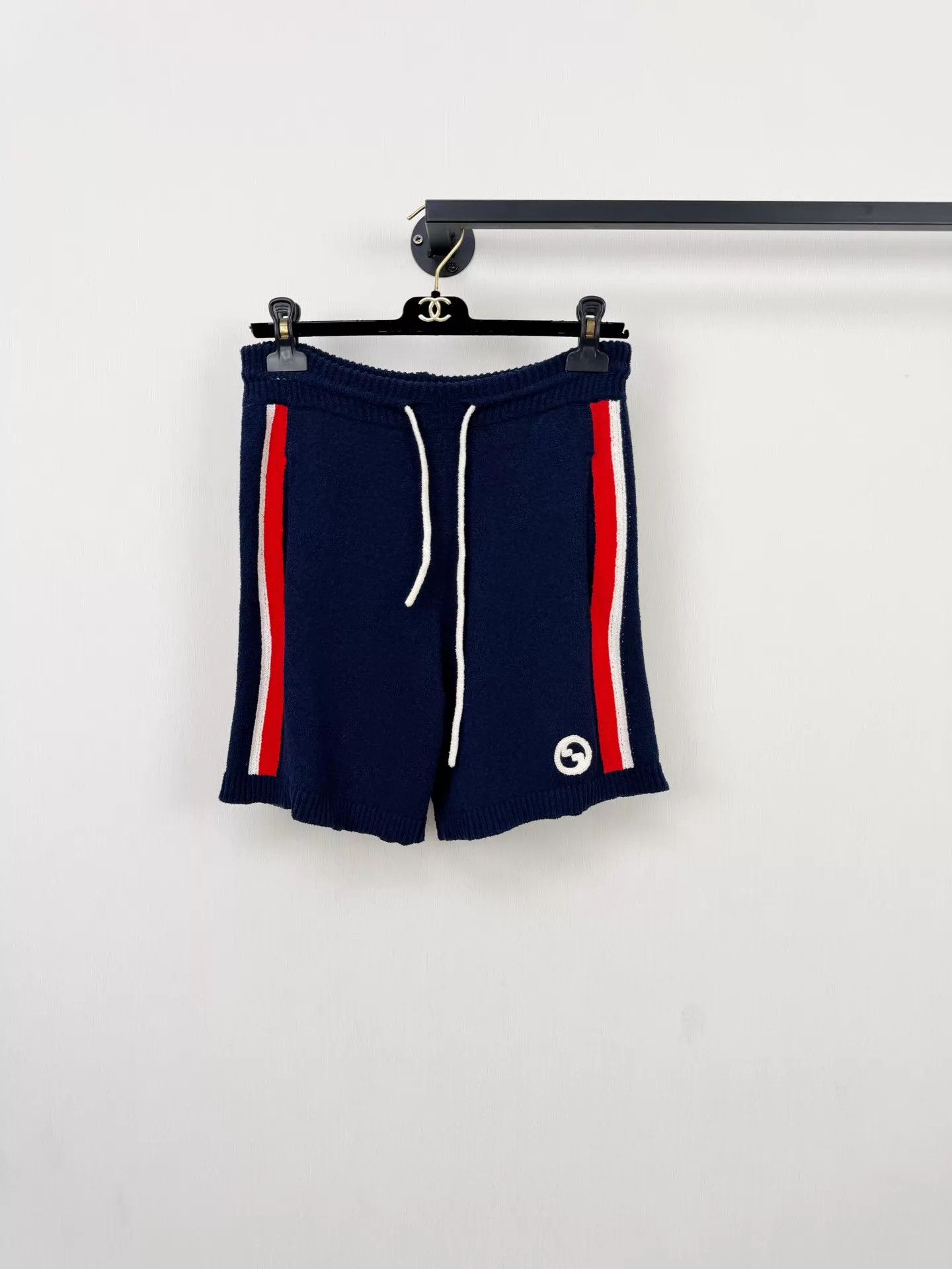 Gucci Gucci xs knit shorts tried on only Size 25" / US 0 / IT 36 - 1 Thumbnail