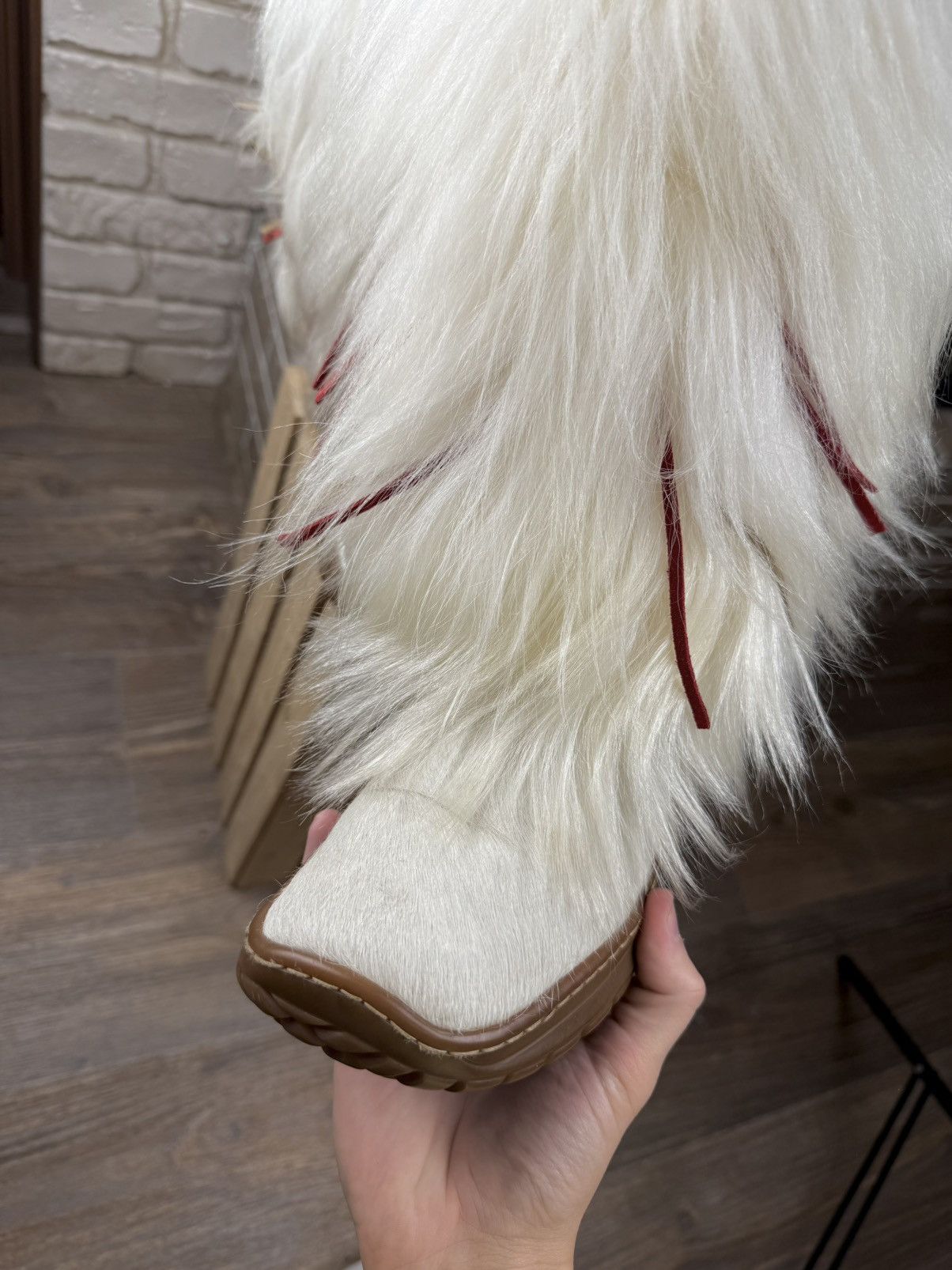 Vintage Vintage Y2K White Fluffy Fur Yeti Fuzzy Snow Boots Size US 8 / IT 38 - 11 Thumbnail