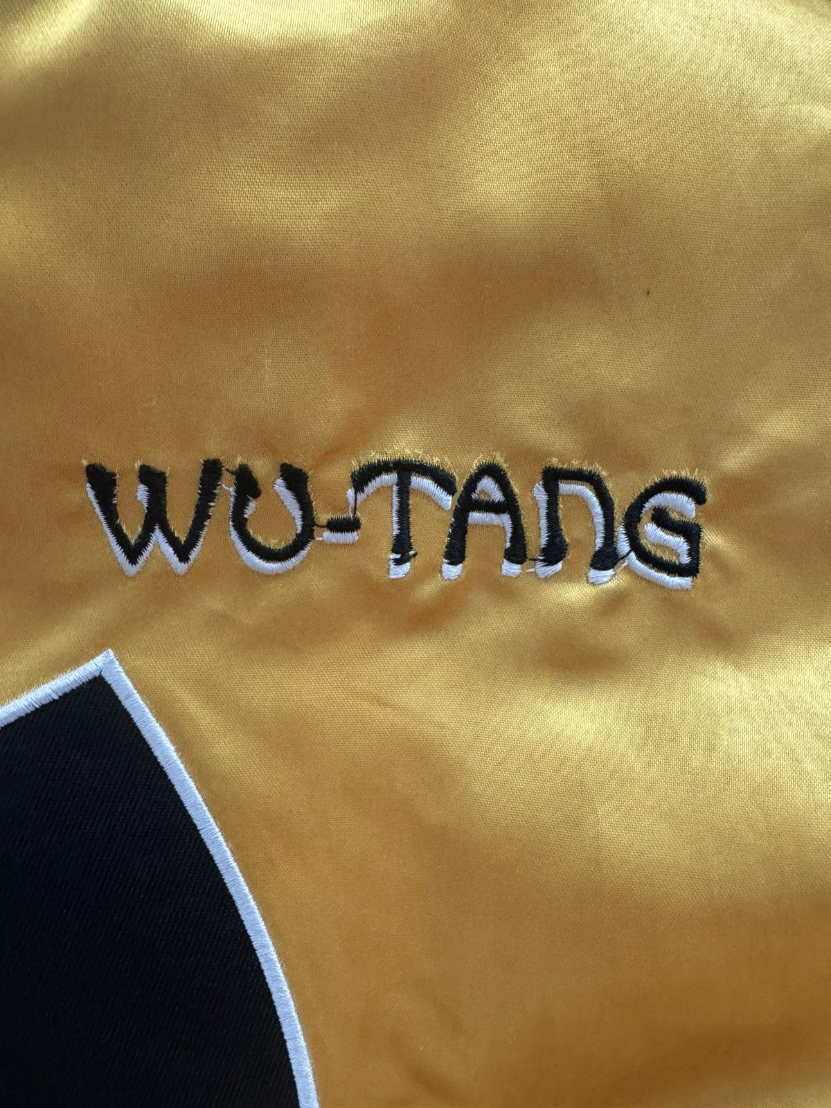 Vintage Vintage Wu-Tang Clan Varsity Jacket – (Rare 90s Throwback) Size US L / EU 52-54 / 3 - 5 Thumbnail