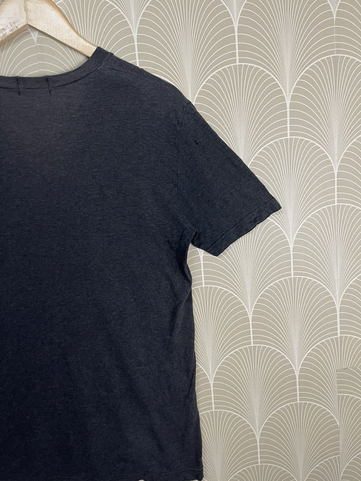 Helmut Lang × Japanese Brand × Vintage 90s HELMUT LANG PLAIN TEES V NECK FADED Size US M / EU 48-50 / 2 - 8 Thumbnail