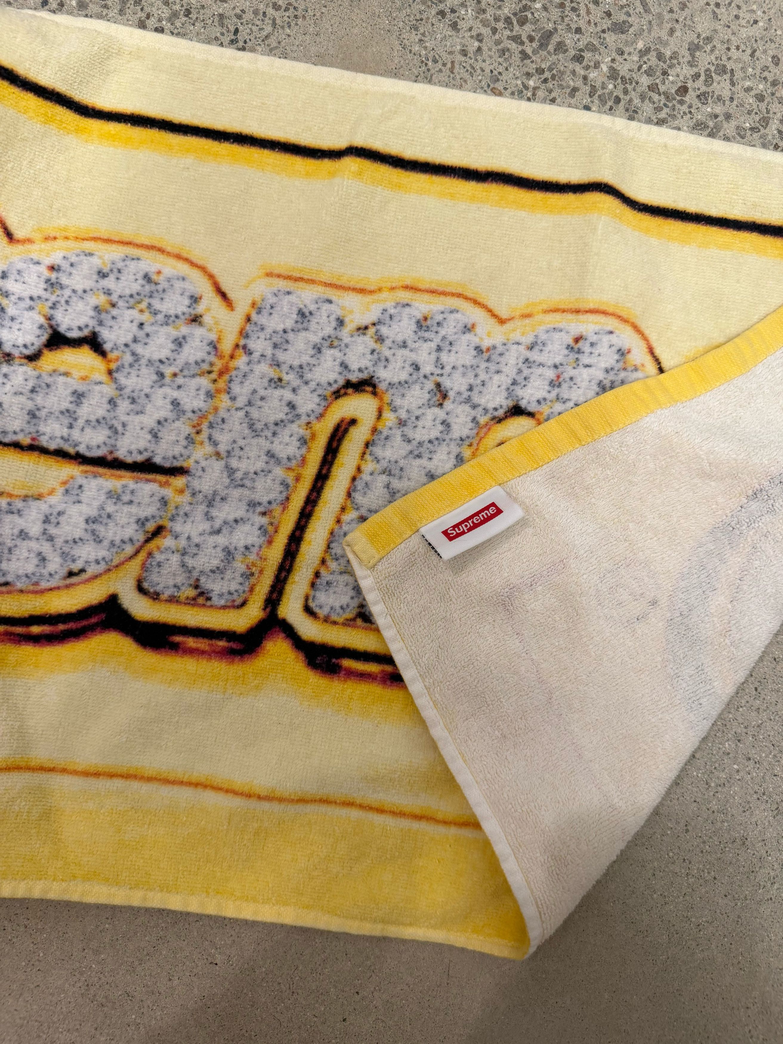 Supreme Supreme Bling Box Logo Beach Towel Size ONE SIZE - 2 Thumbnail