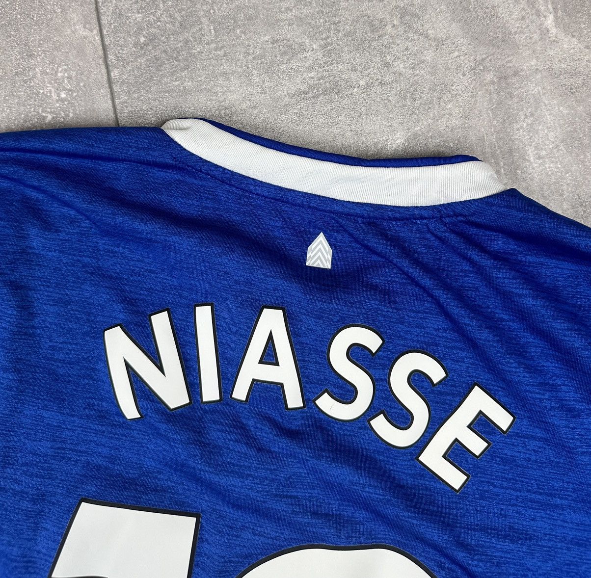 Umbro Umbro Everton 2018/19 Home Long Sleeve #19 Niasse Jersey Size US XXL / EU 58 / 5 - 16 Thumbnail