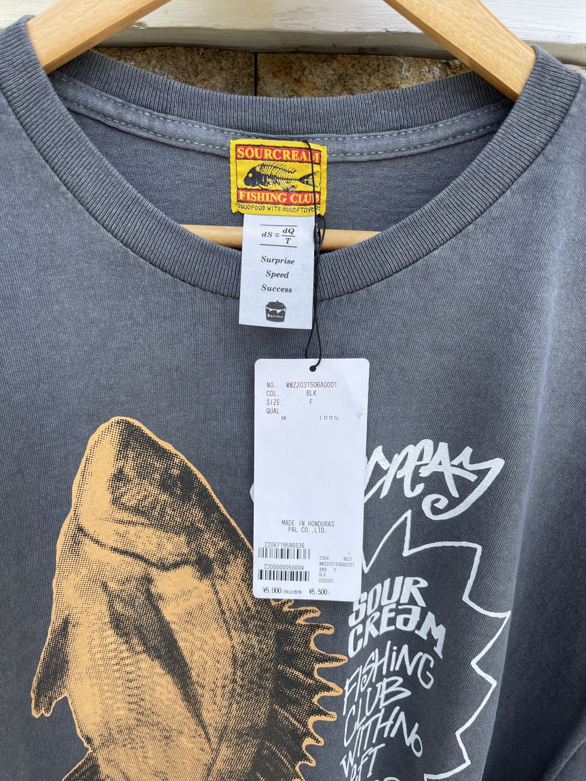 Japanese Brand Rare🔥SOUR CREAM Like Stussy Tee Size US XL / EU 56 / 4 - 6 Thumbnail