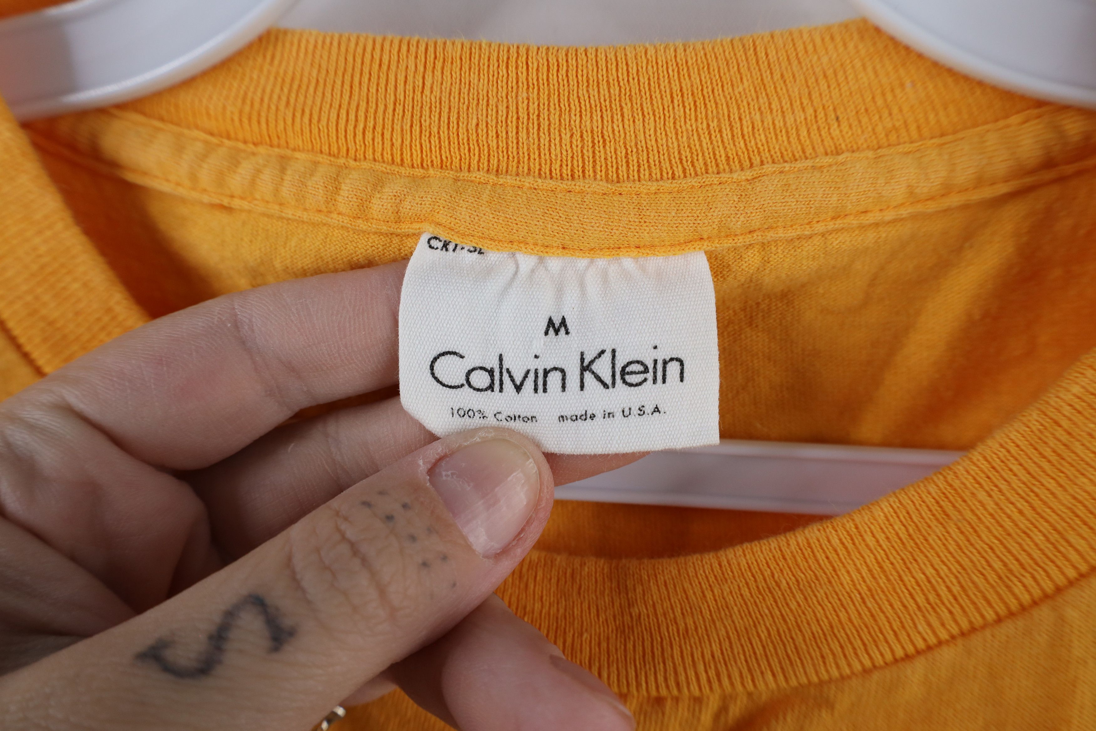 Calvin Klein × Vintage Vintage 90s Calvin Klein Spell Out Box Logo T-Shirt USA Size US M / EU 48-50 / 2 - 6 Thumbnail