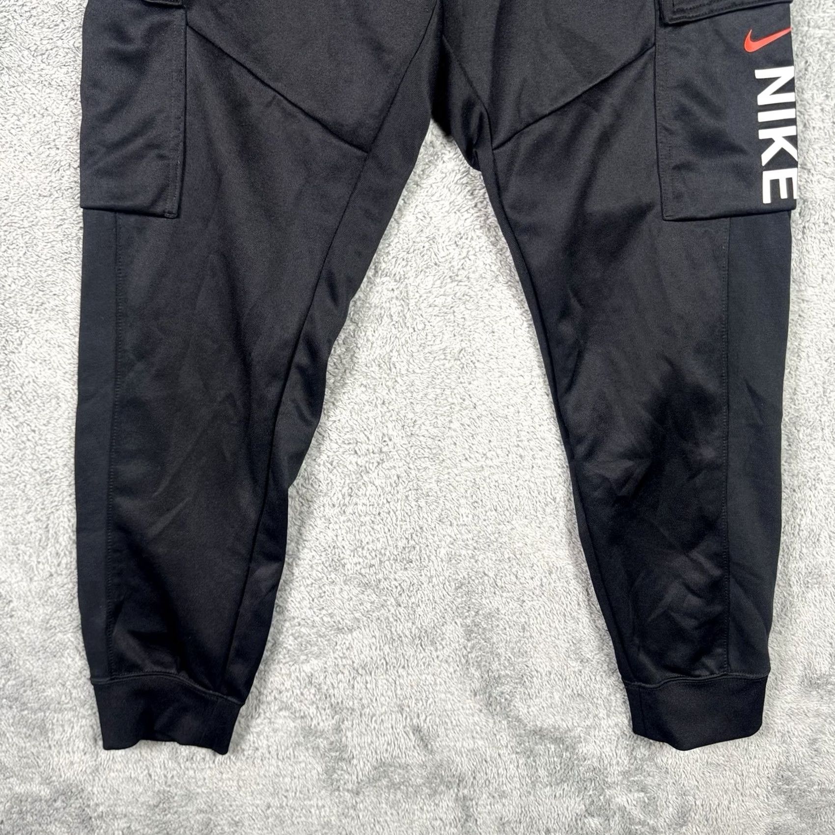 Nike VINTAGE Nike Tech Sweatpants Mens M Joggers Sportswear Sweatpants Cargo Size US 31 - 4 Thumbnail