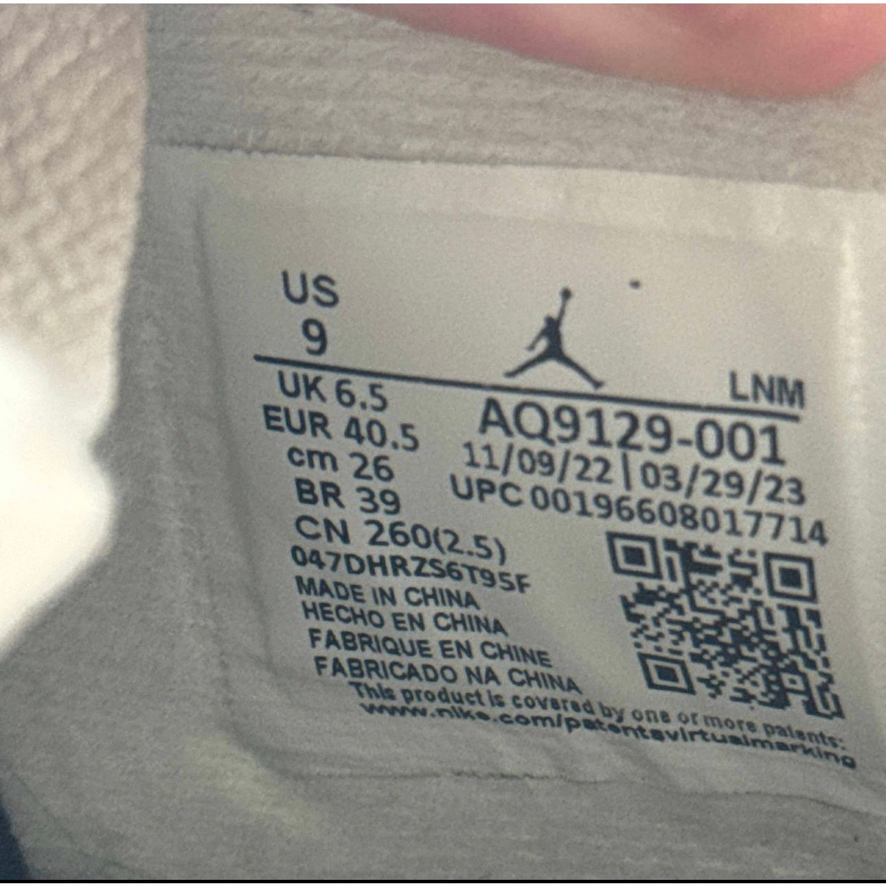 Jordan Brand × Nike Size 9 Wmns Air Jordan 4 Retro Frozen Moments Women's Shoes Size US 9 / IT 39 - 7 Thumbnail