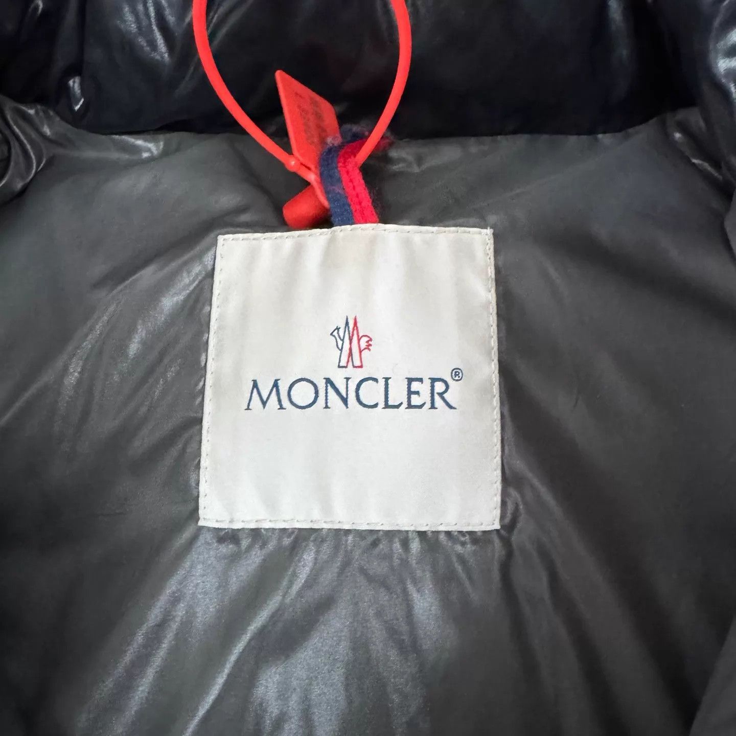 Moncler Moncler Maya Hooded Down Jacket 4 99N Sleeve Logo Size S / US 4 / IT 40 - 5 Thumbnail